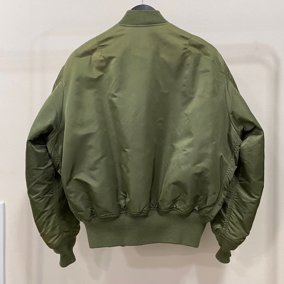 알파인더스트리 MA-1 플라이트 자켓 세이지그린 상품이미지2
