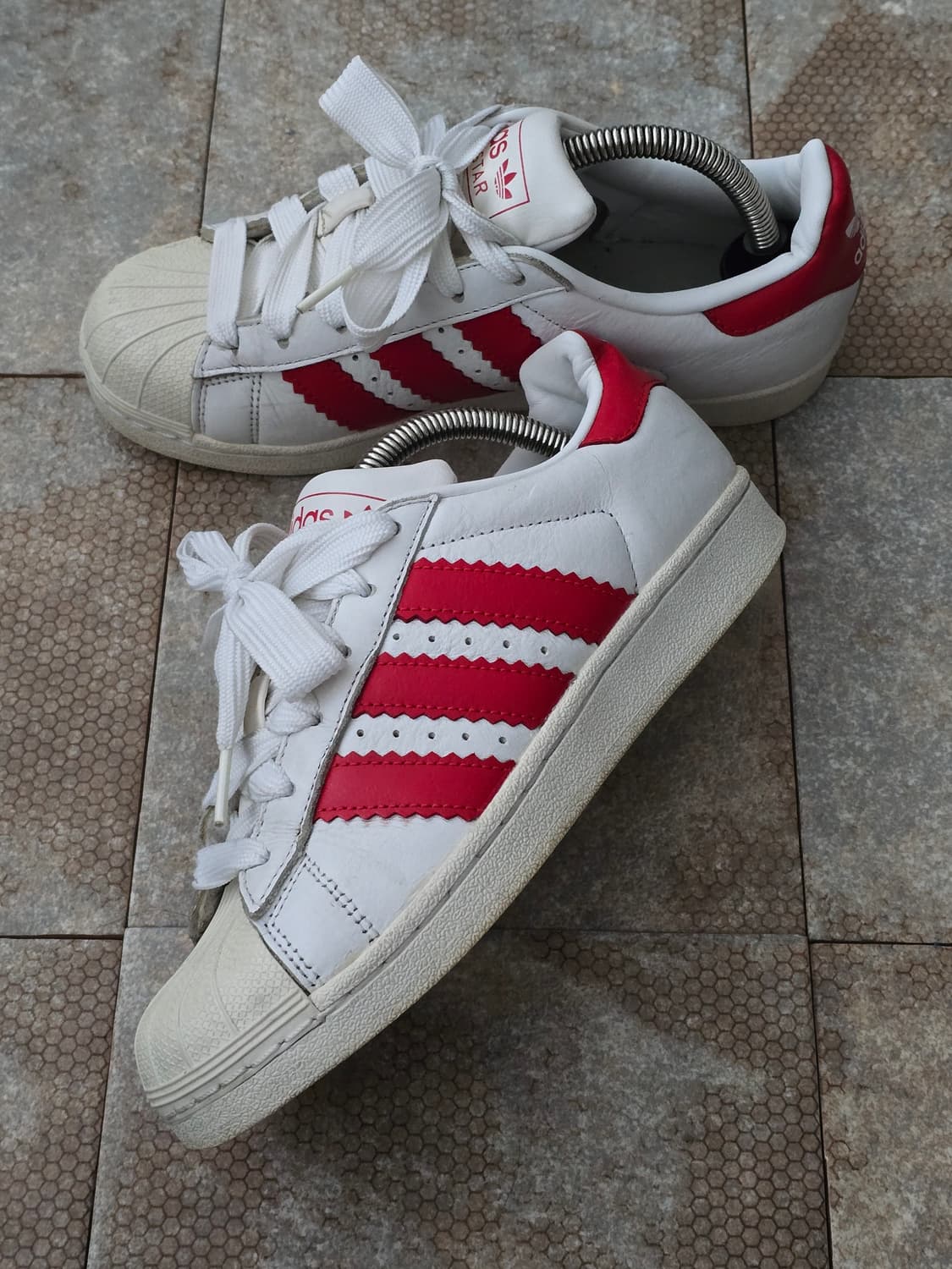 (225)아디다스 슈퍼스타 화이트 스칼렛 상품이미지2