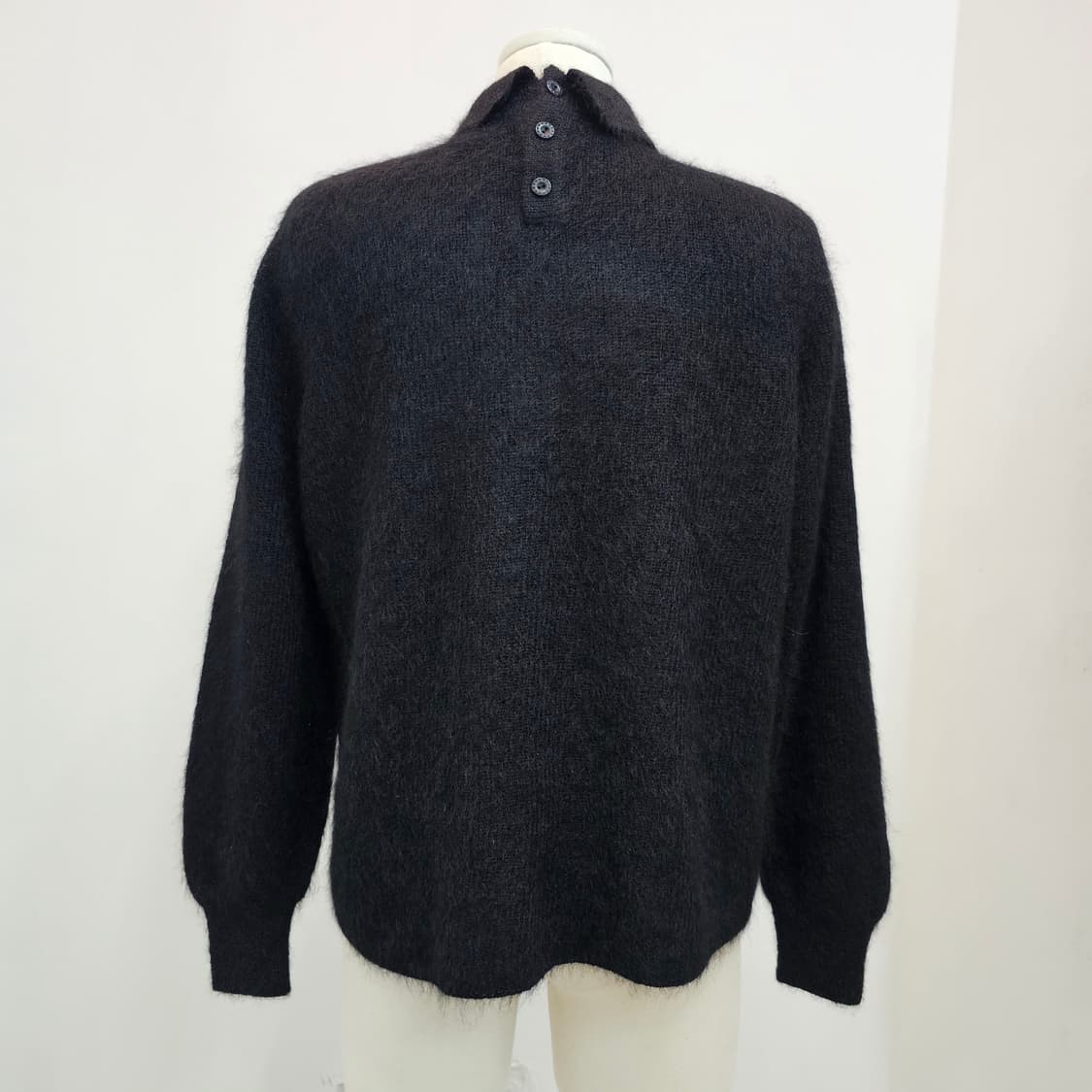 블랙 모헤어 카라 니트 상품이미지2