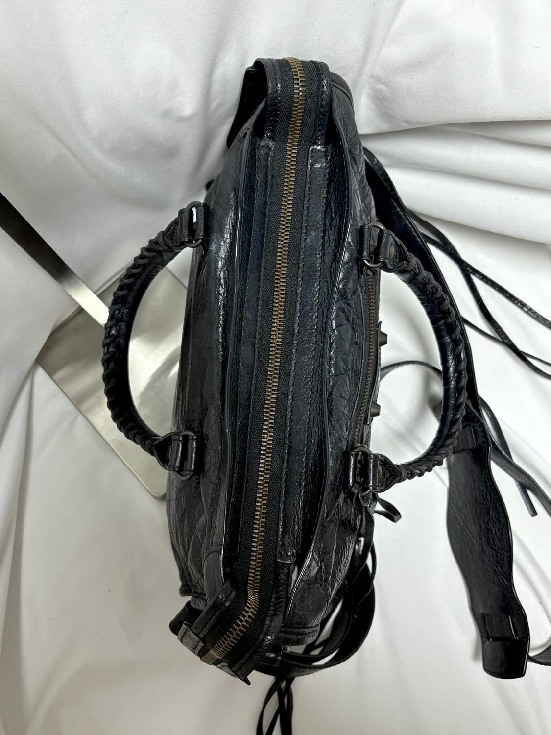 발렌시아가 시티 모터백 스몰 블랙 상품이미지8