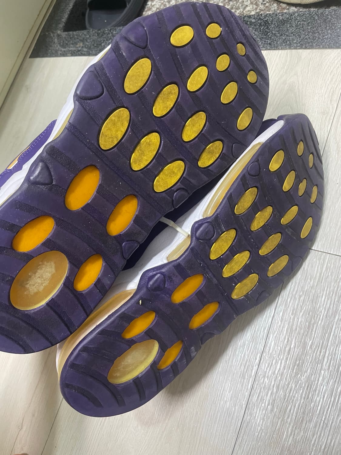 270) 나이키 업템포 레이커스 데릭 피셔 상품이미지4