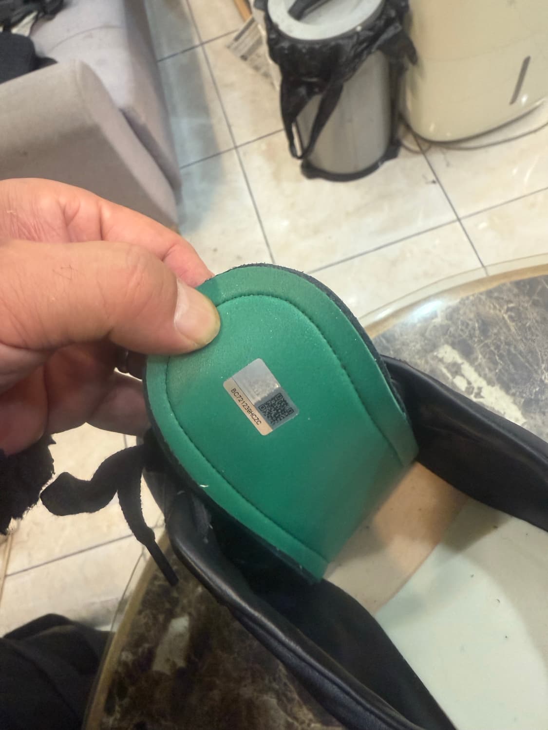 40/260 정품 몽클레어 스니커즈 팝니다 상품이미지9