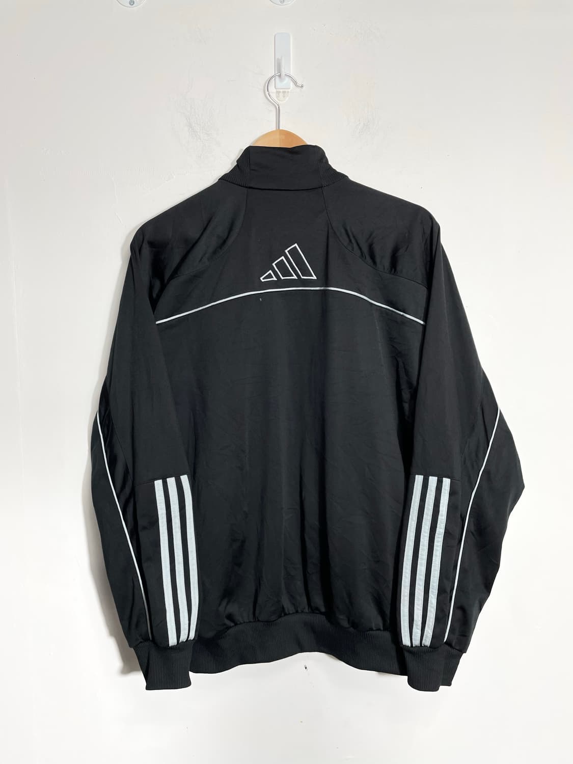 아디다스 미드로고 트랙탑 져지 Xl  상품이미지4