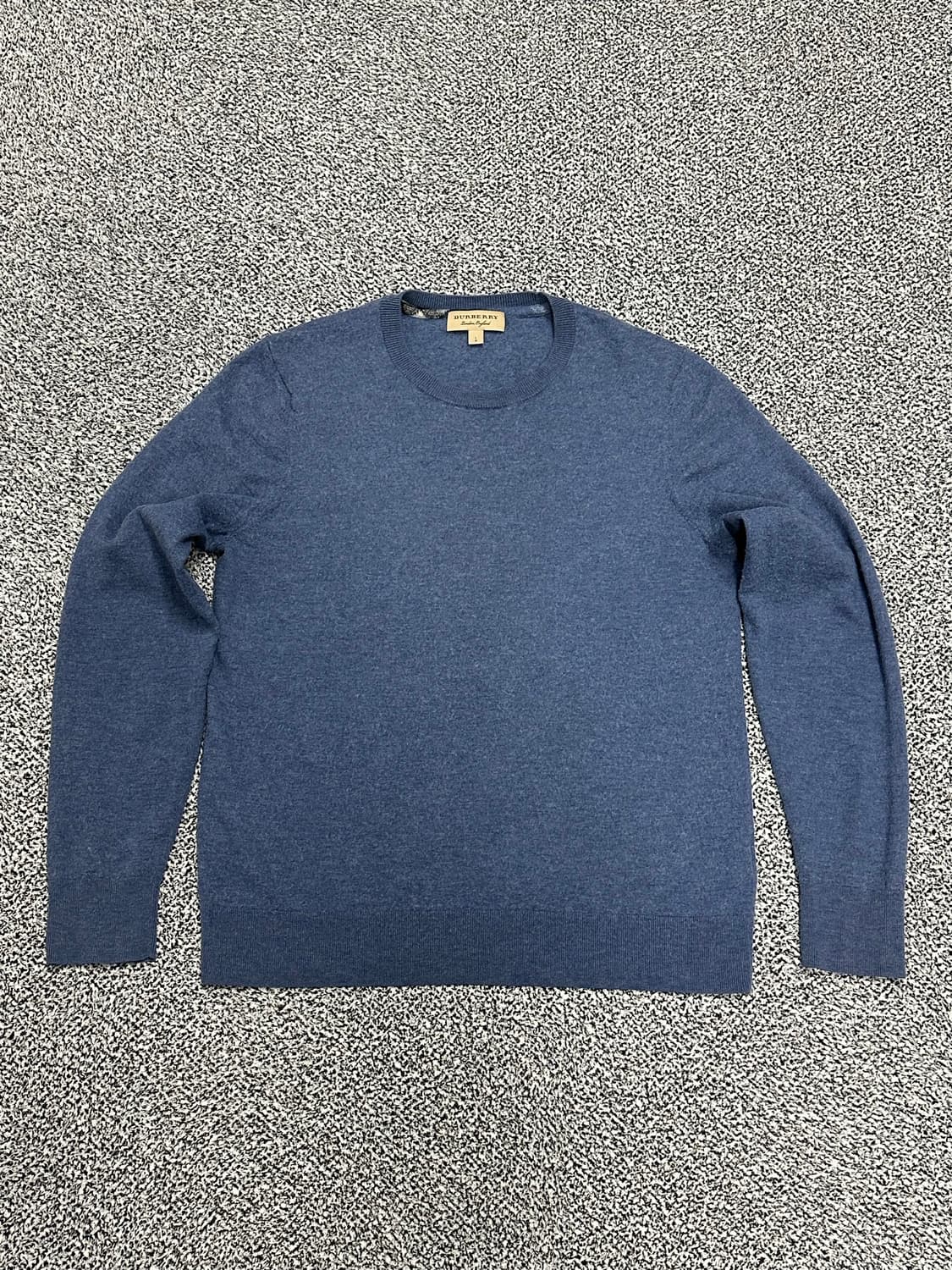 버버리 최신형 캐시미어 100% 니트 상품이미지1