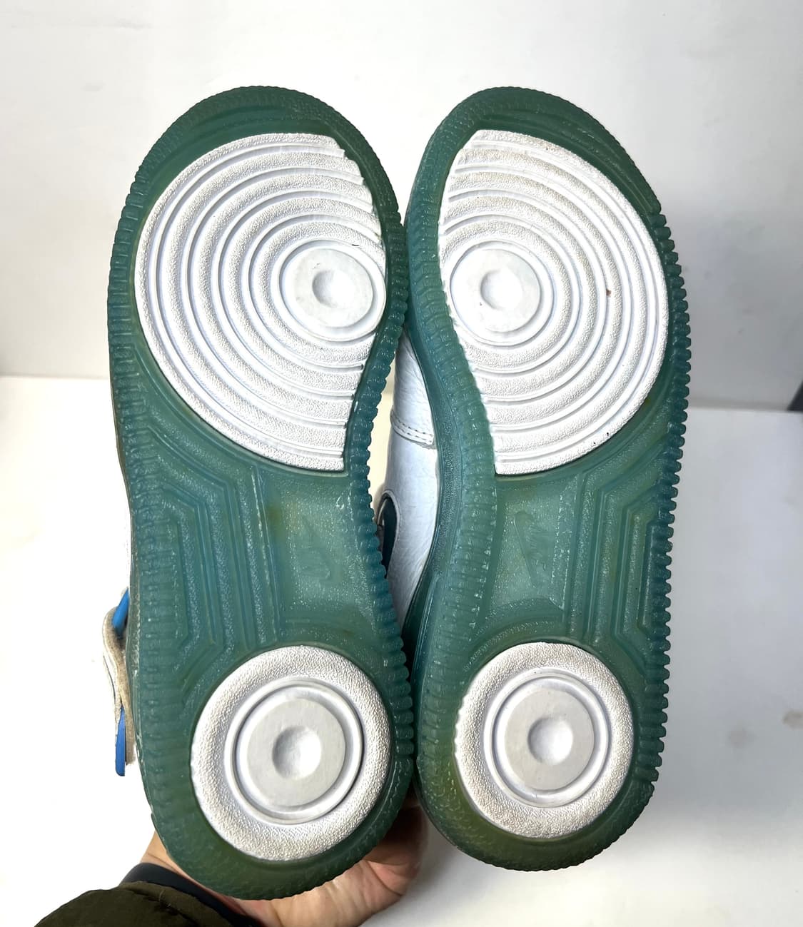 [230] 나이키 에어 포스 원 미드 하늘 완창 상품이미지8