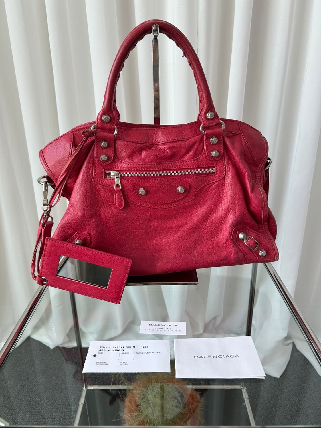 발렌시아가 시티 모터백 상품이미지2