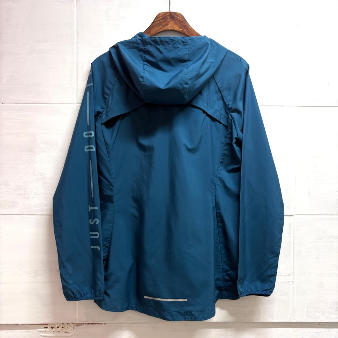 Nike 나이키 런닝 윈드브레이커 바람막이 L  상품이미지7