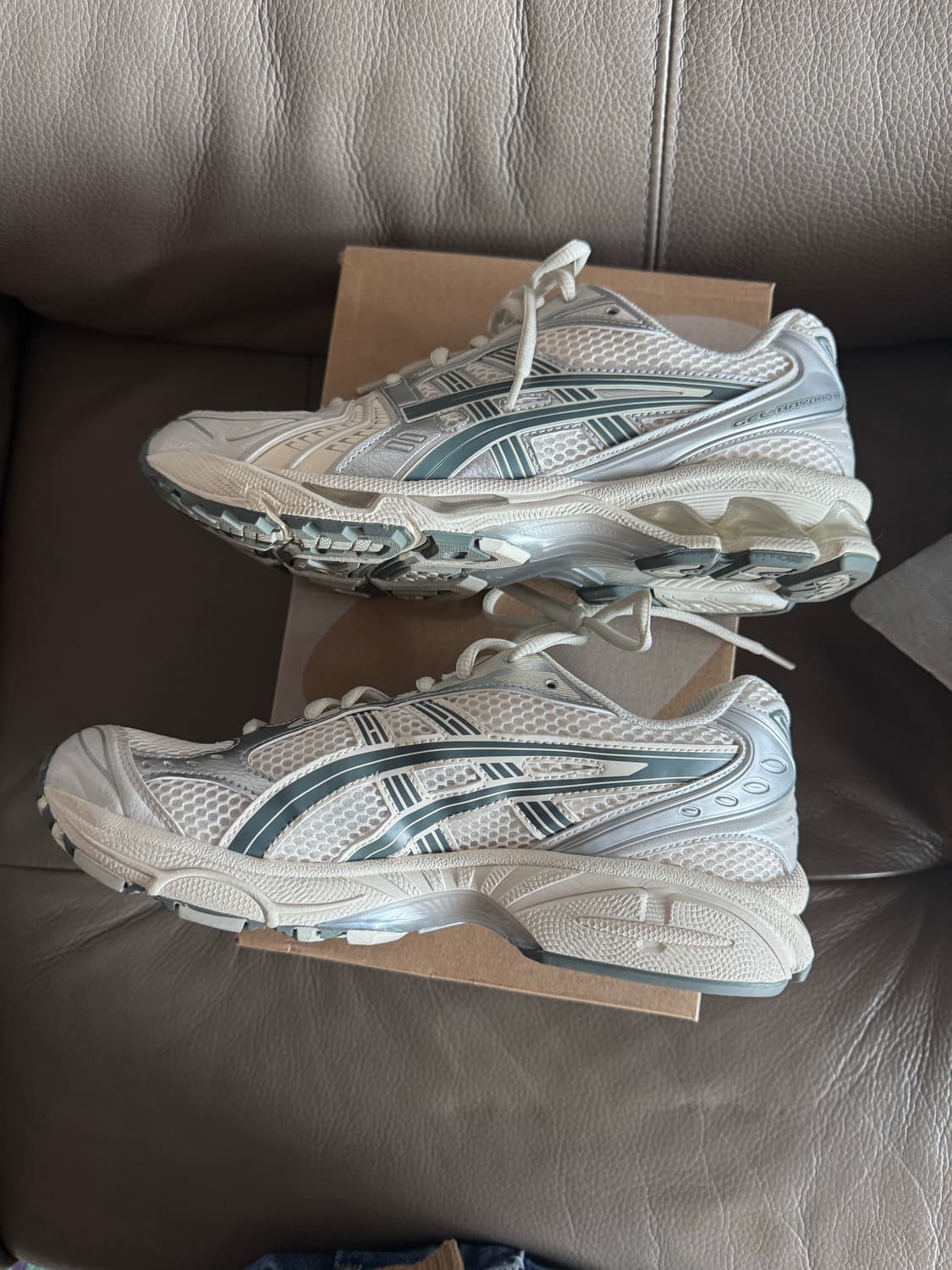 아식스 젤카야노14 버치다크퓨터 252.5사이즈 상품이미지3