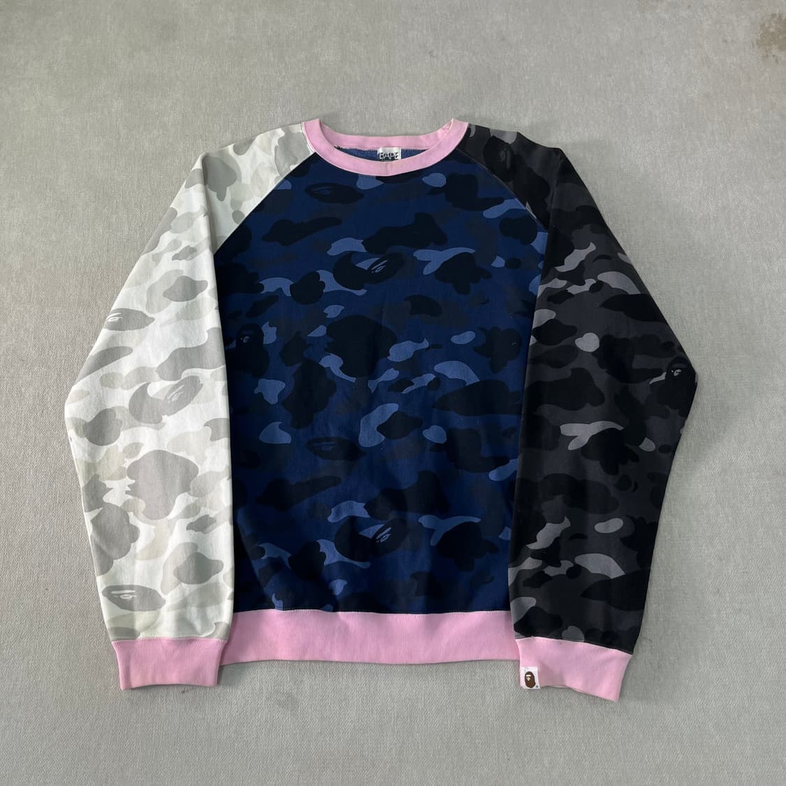 100 베이프 2005 카모 OG 크레이지 맨투맨 상품이미지1