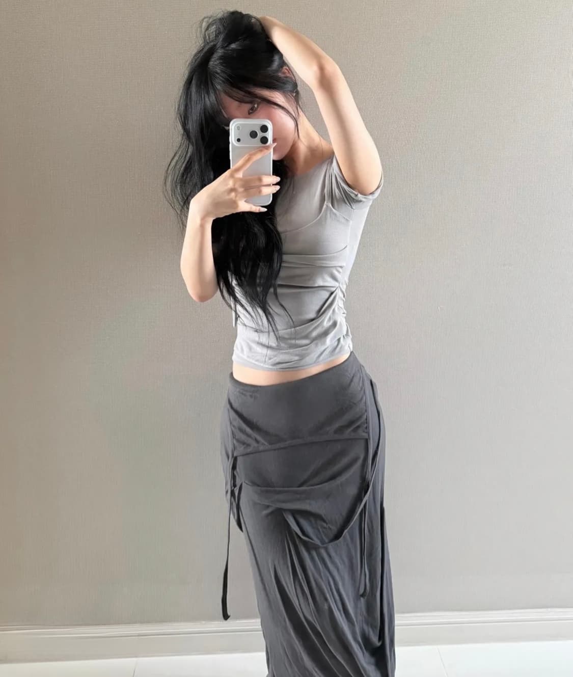[새상품]플레어업 비대칭 드레이프 롱 스커트 블랙 상품이미지8