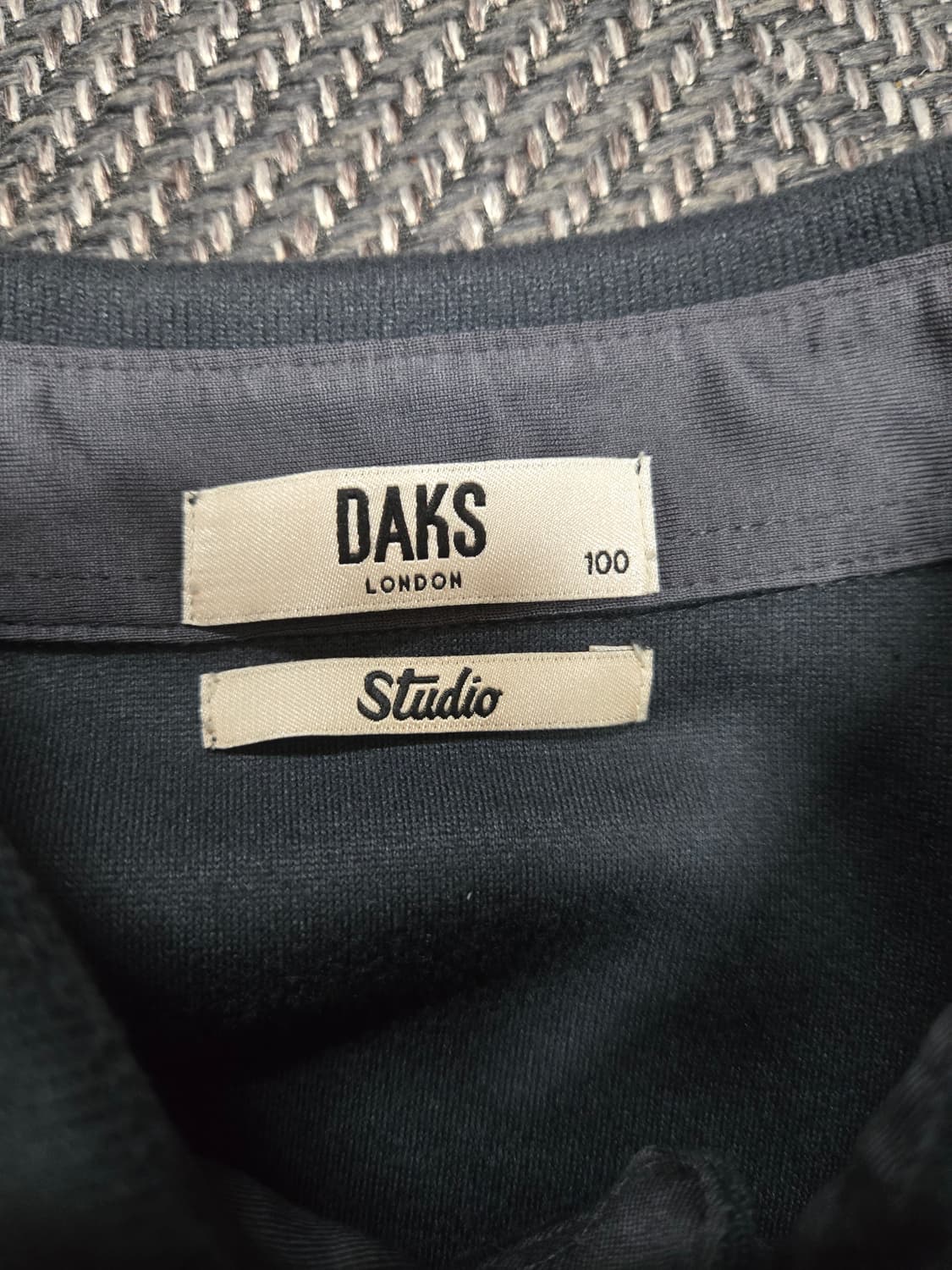 닥스 긴팔 폴로티셔츠 강아지 자수 겨울티셔츠 상품이미지4