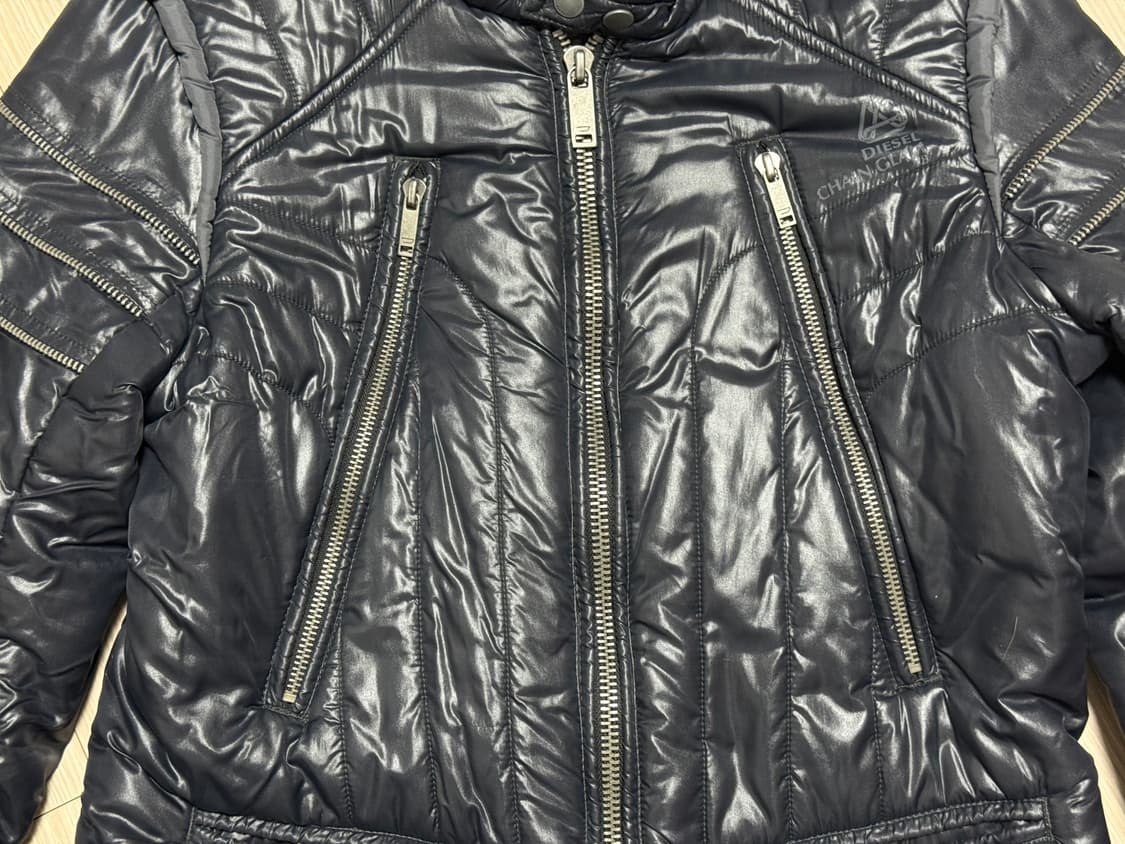 디젤 해체주의 지퍼 디테일 나일론 바이커 경량패딩 상품이미지8