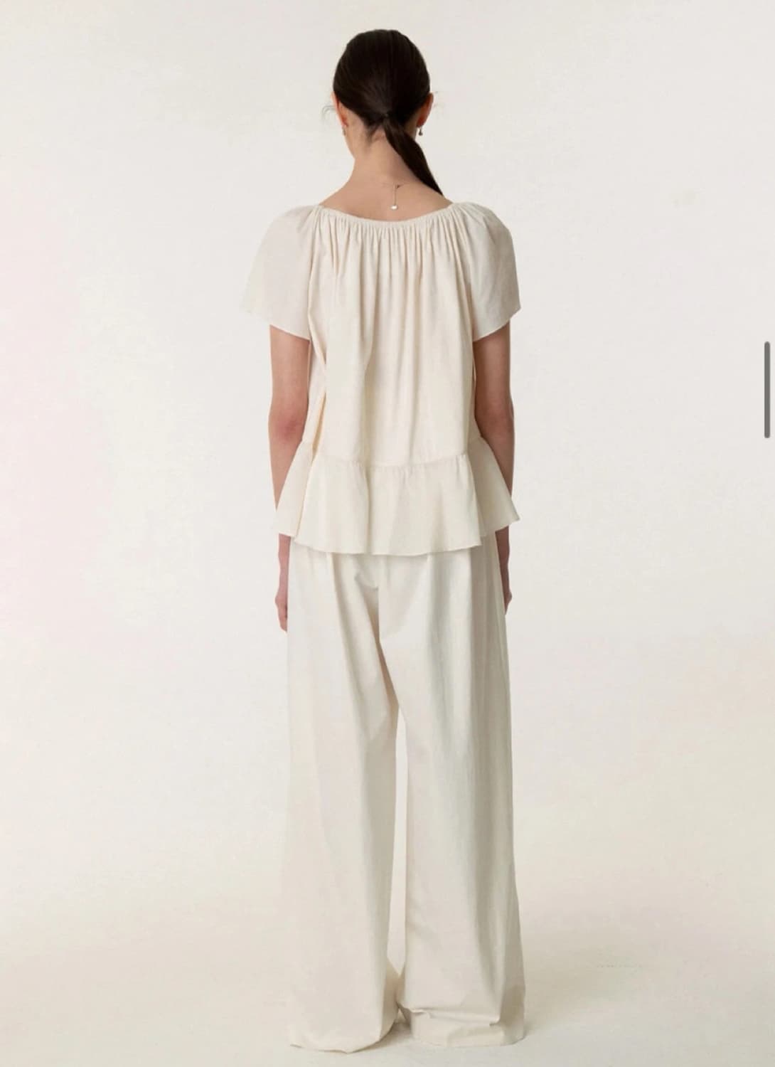 킨더살몬 스퀘어넥 러플 블라우스 환승연애 유정 상품이미지7