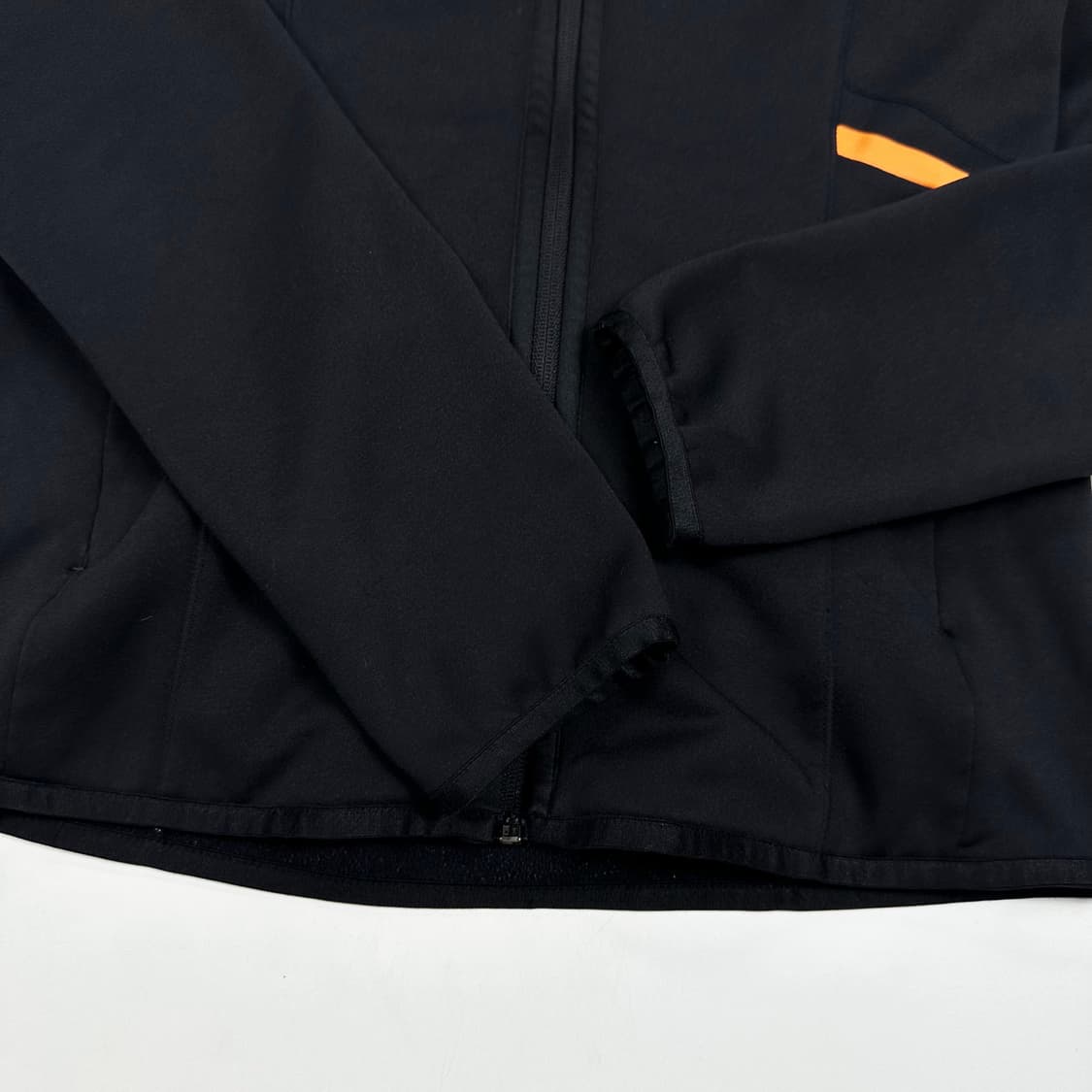 미즈노 트레이닝 블랙 트랙탑 져지 (M 여성추천) 상품이미지4