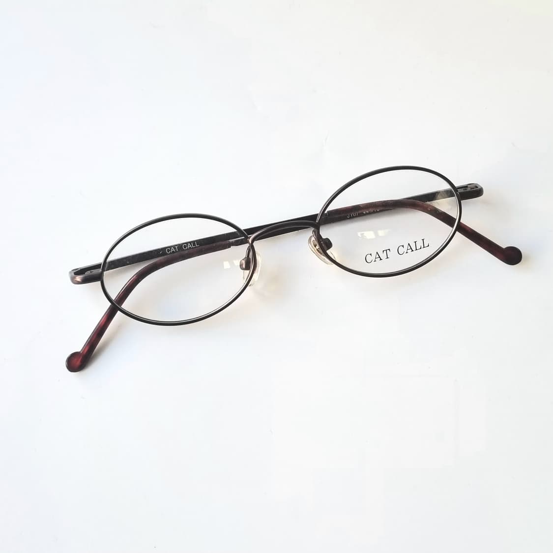 데드스탁 미니멀 타원형 빈티지안경테 508 상품이미지1