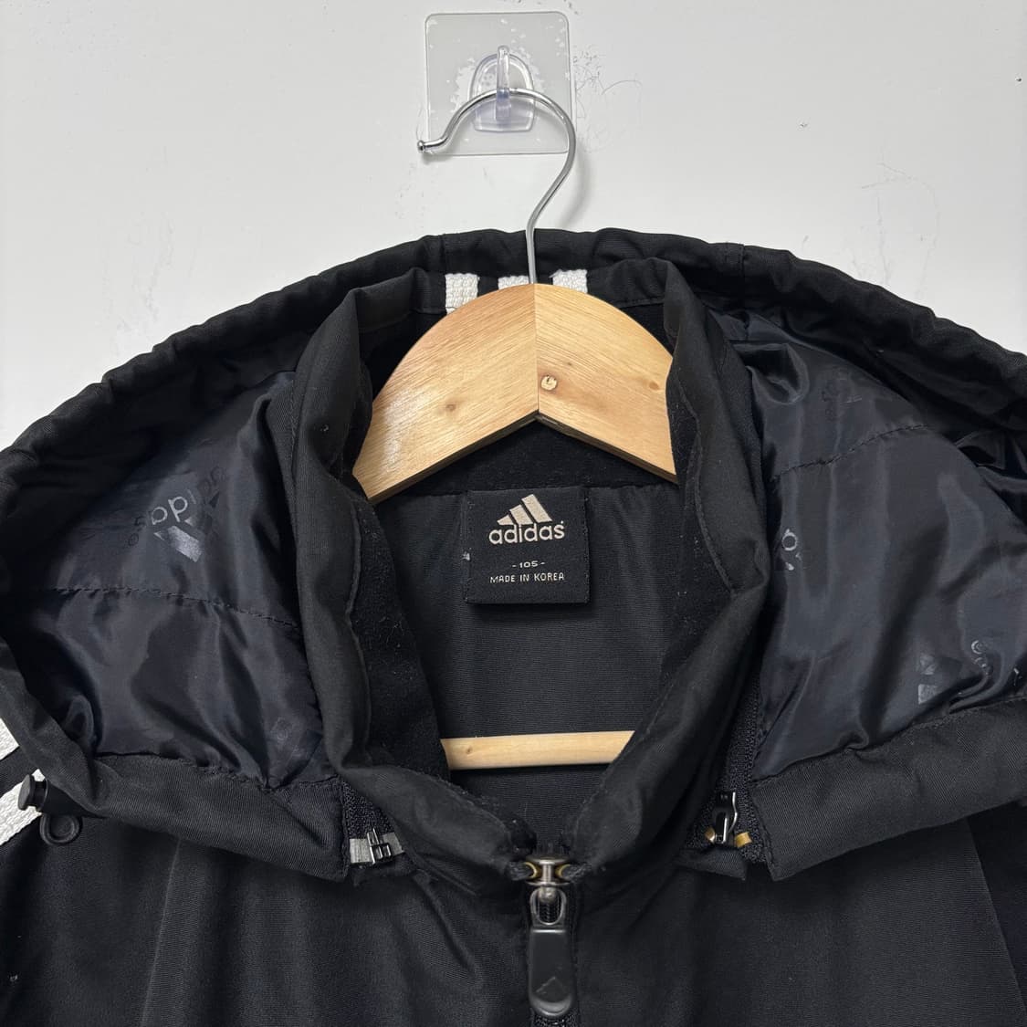 아디다스 블랙 삼선 누빔 후디 점퍼 상품이미지3