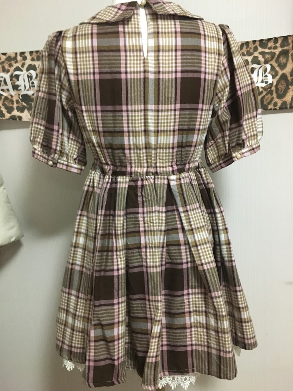 Lizlisa 리즈리사 딸초 체크 원피스 라떼갸루 상품이미지2