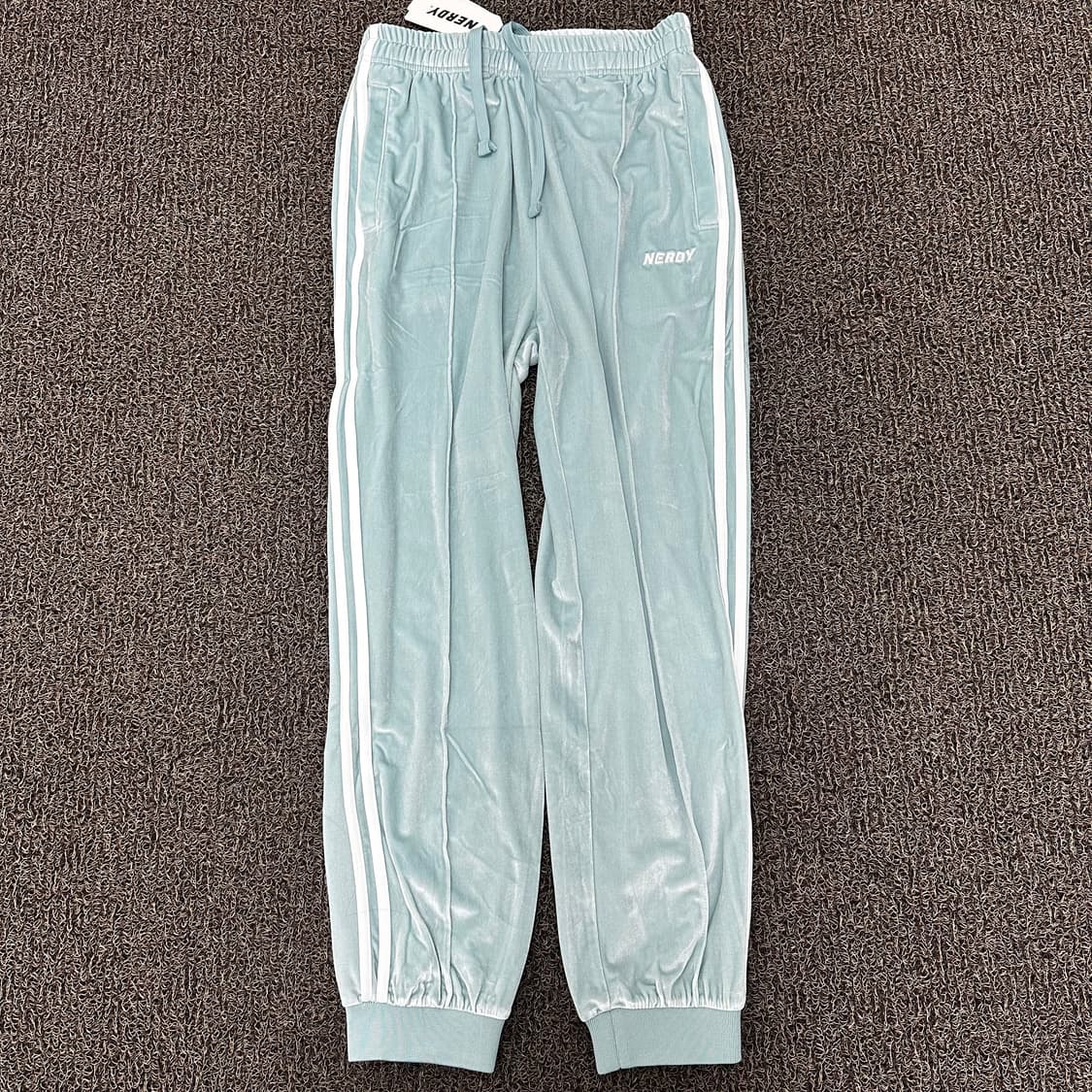 [새상품] 널디 벨벳 조거팬츠 운동복 민트 M 상품이미지1