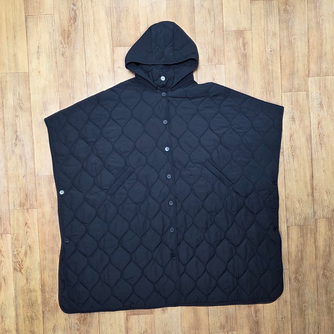 COS 오버사이즈 퀼티드 케이프 프리사이즈 새상품 상품이미지6