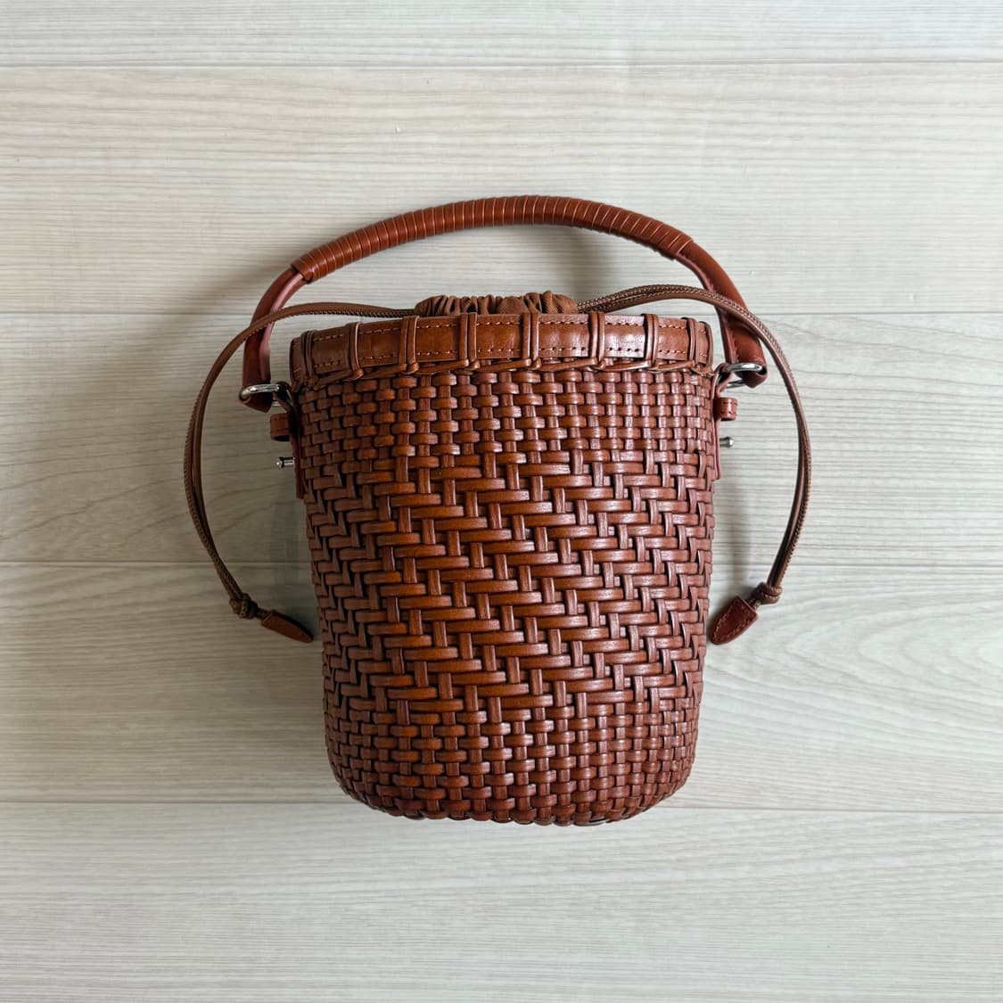 (새상품) 아뜰리에 드 루멘 가방 트위그 바스켓 토트백 상품이미지4