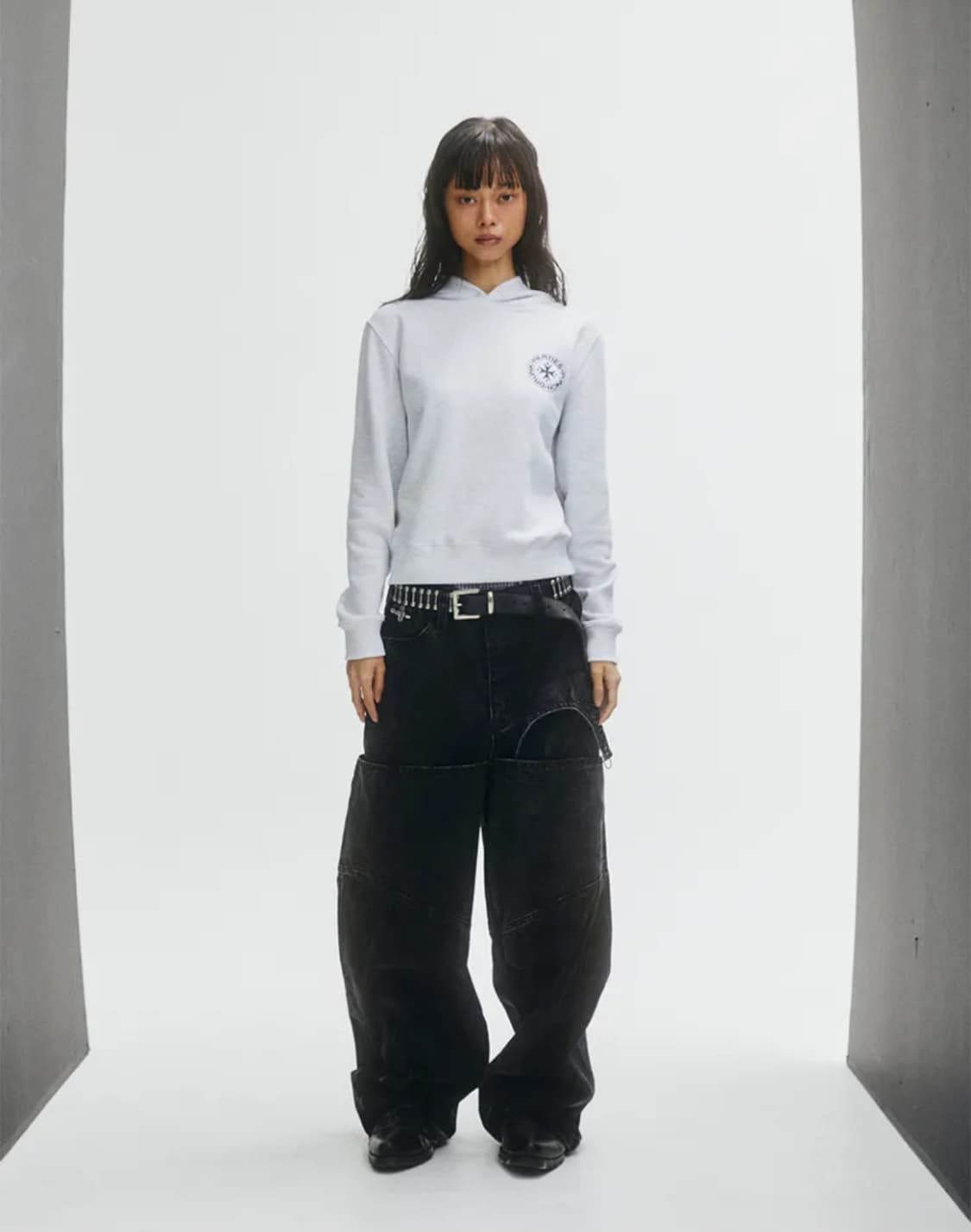 펀치드렁크파티즈 서클 로고 슬림 후드티 멜란지 화이트 상품이미지1