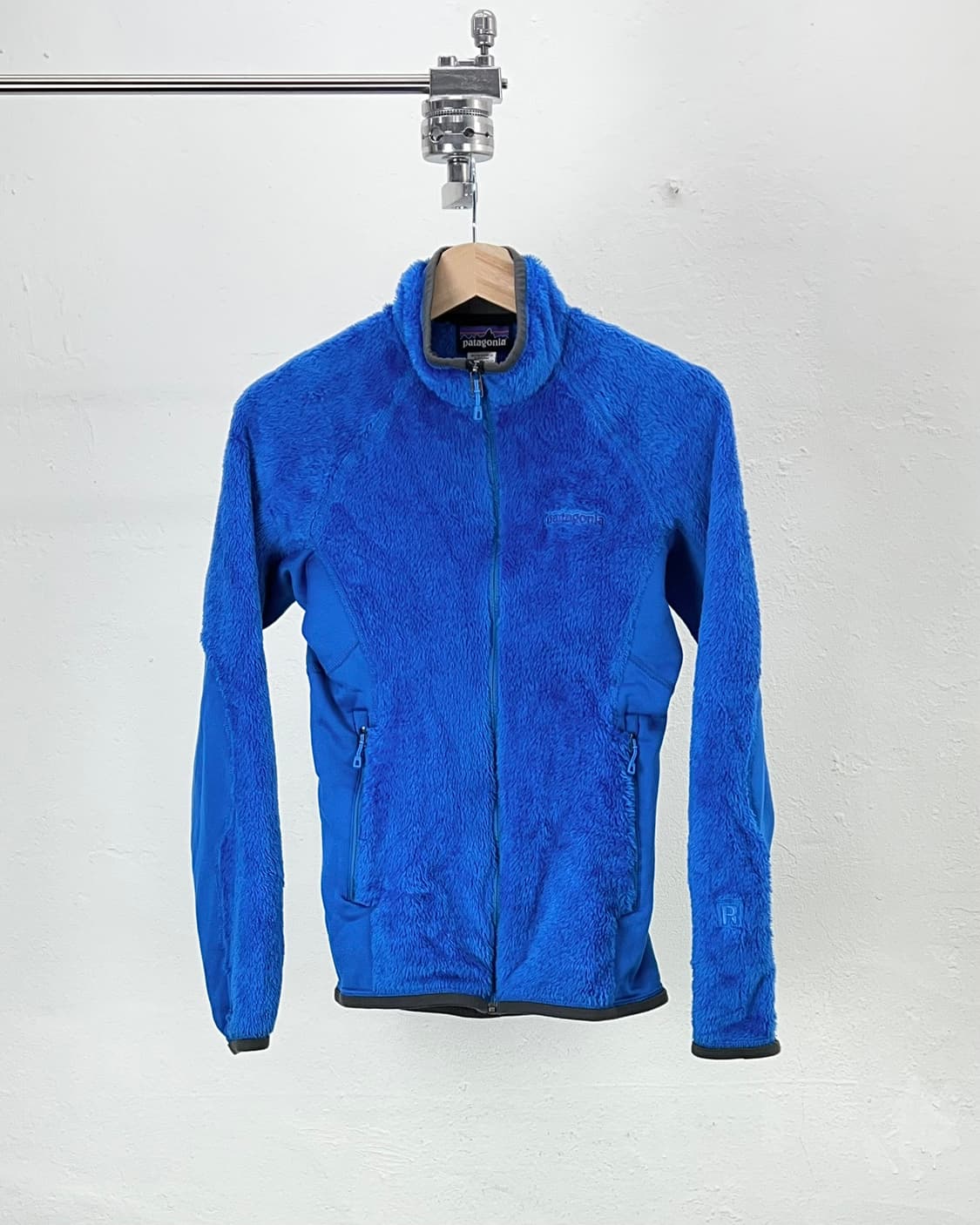 파타고니아 로얄 블루 R3 폴라텍 레귤레이터 플리스 상품이미지1
