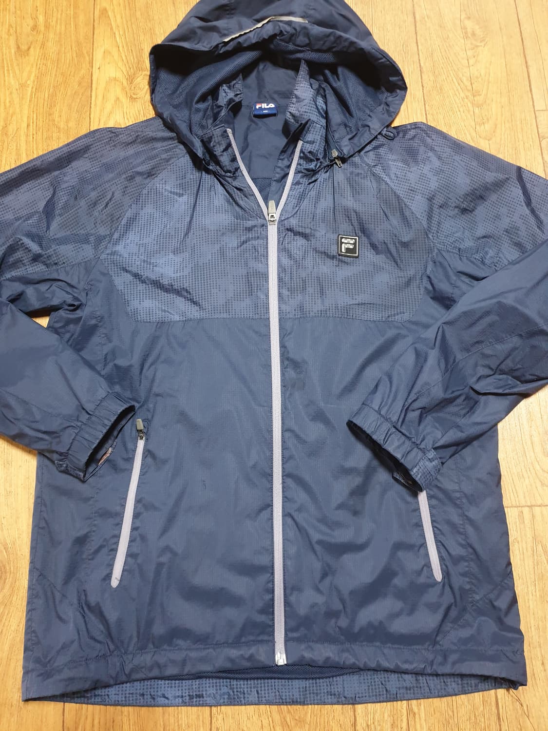 1152 휠라 운동복 바람막이 100 사이즈입니다 상품이미지2