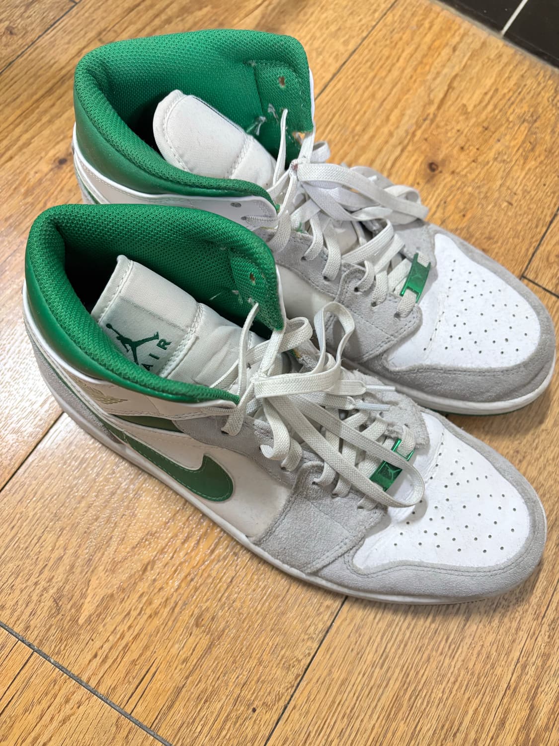 조던 1 미드 SE 파인 그린 270 상품이미지3