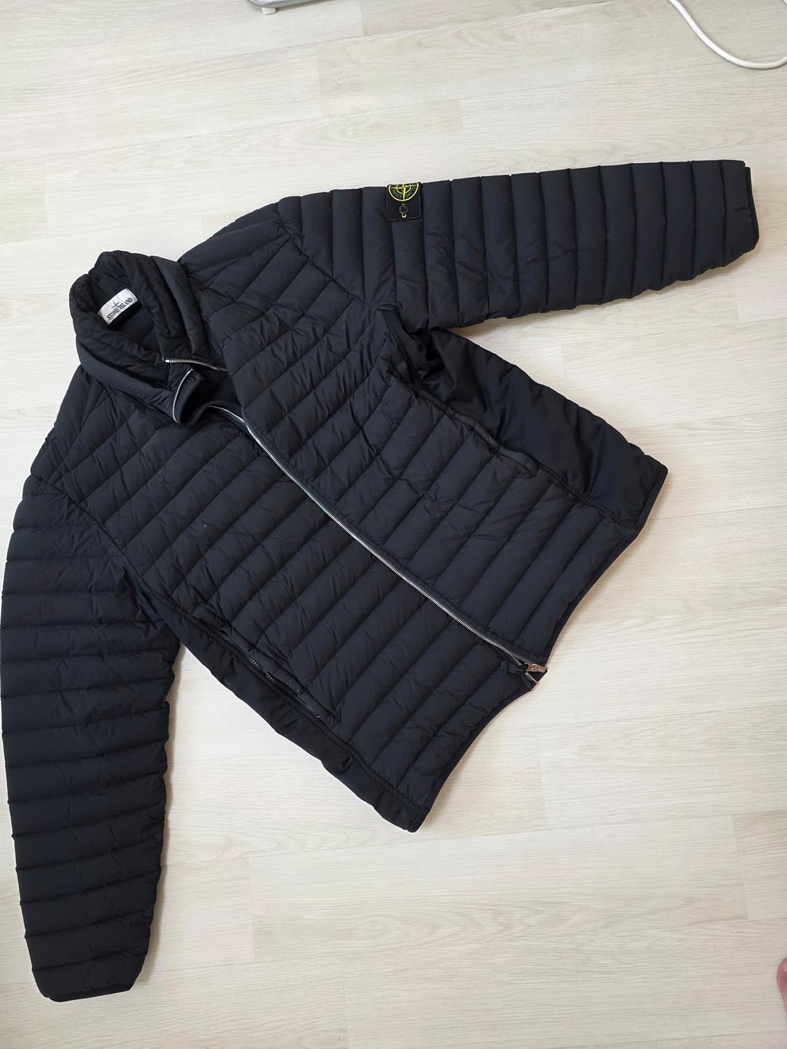 오늘만 50만원!! 스톤아일랜드 룸우븐 패딩 XXL 상품이미지3