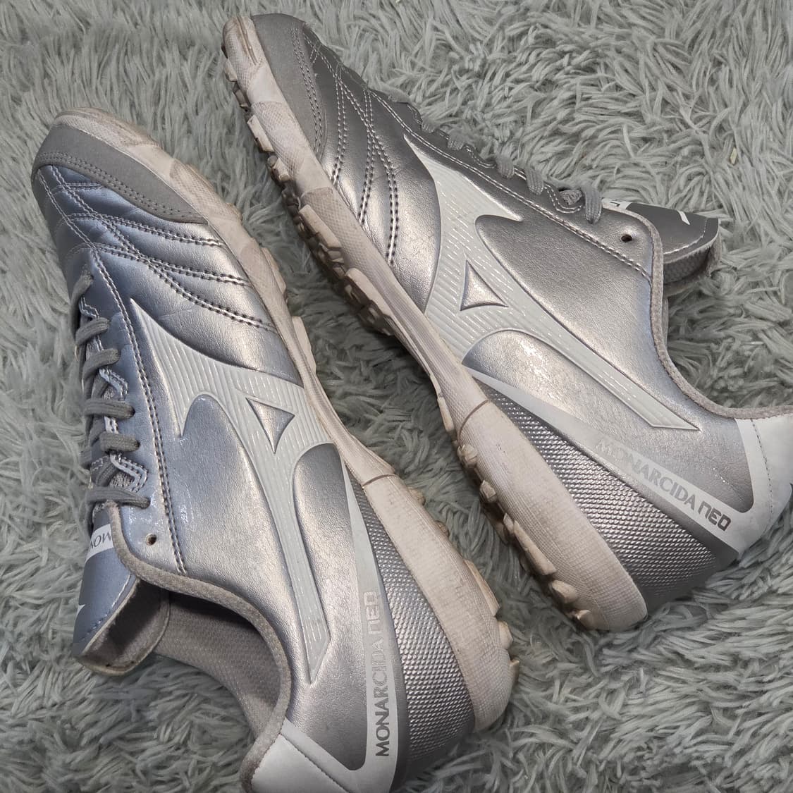 1a-2: 미즈노 모나르시다 네오 TF 실버 풋살 축구화(235) 상품이미지8