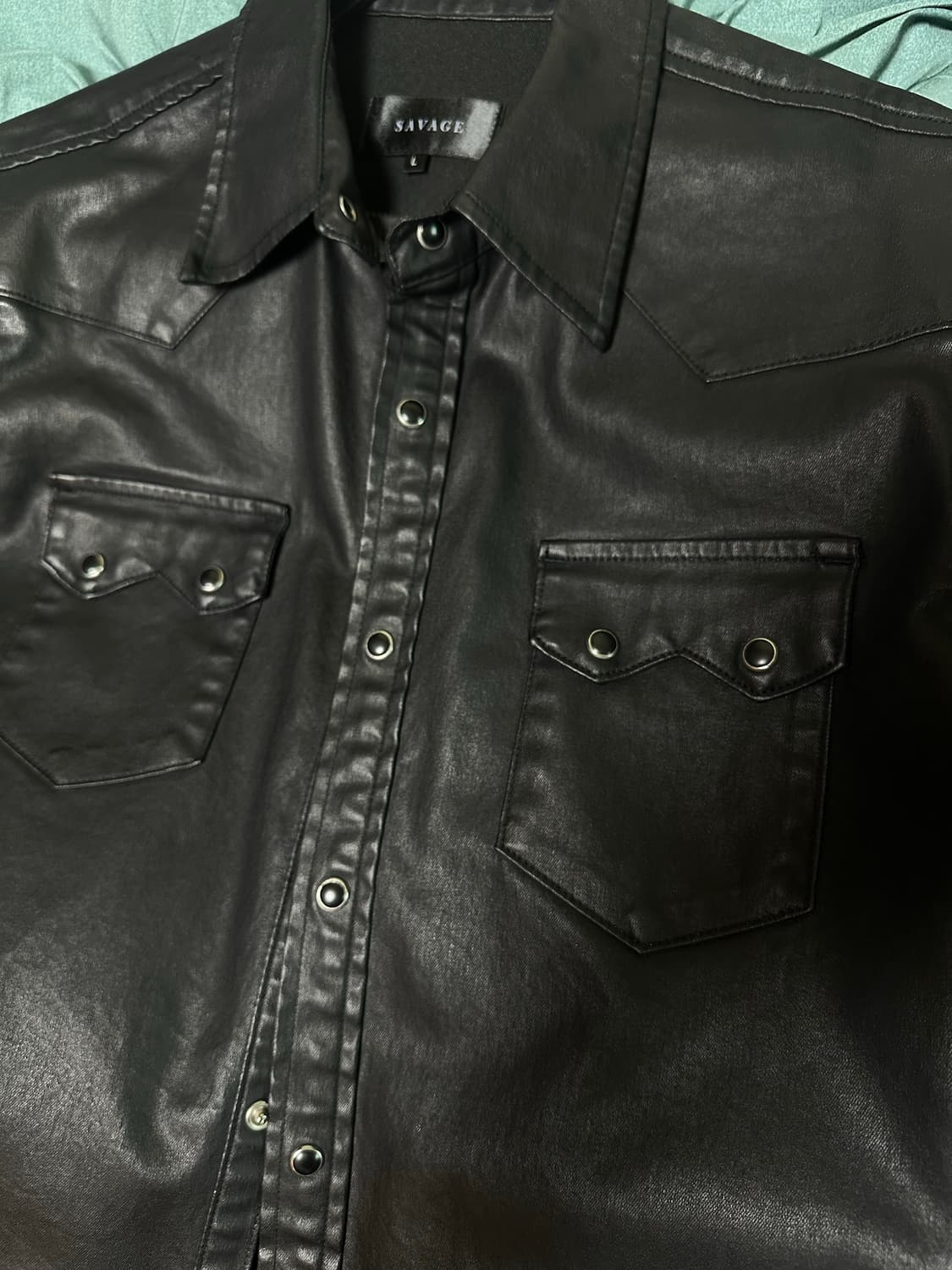 세비지 코팅 레더 셔츠 상품이미지3