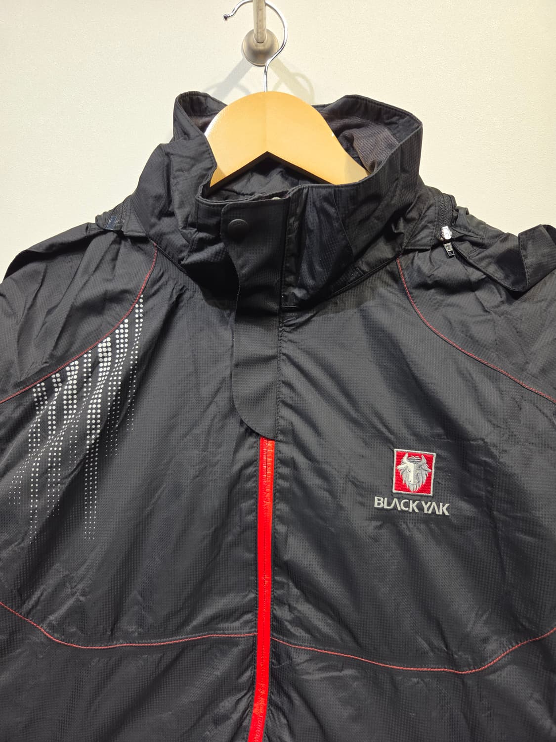 블랙야크(BLACK YAK) 테크니컬 바람막이 자켓 상품이미지3