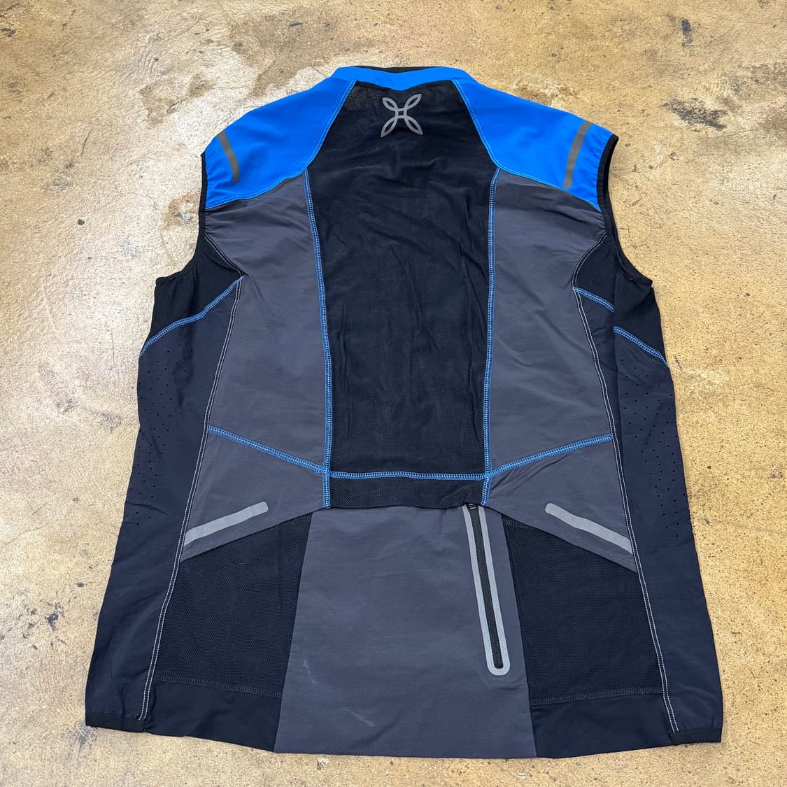 [정품] 몬츄라 블루 바람막이 조끼 베스트 b15 상품이미지3