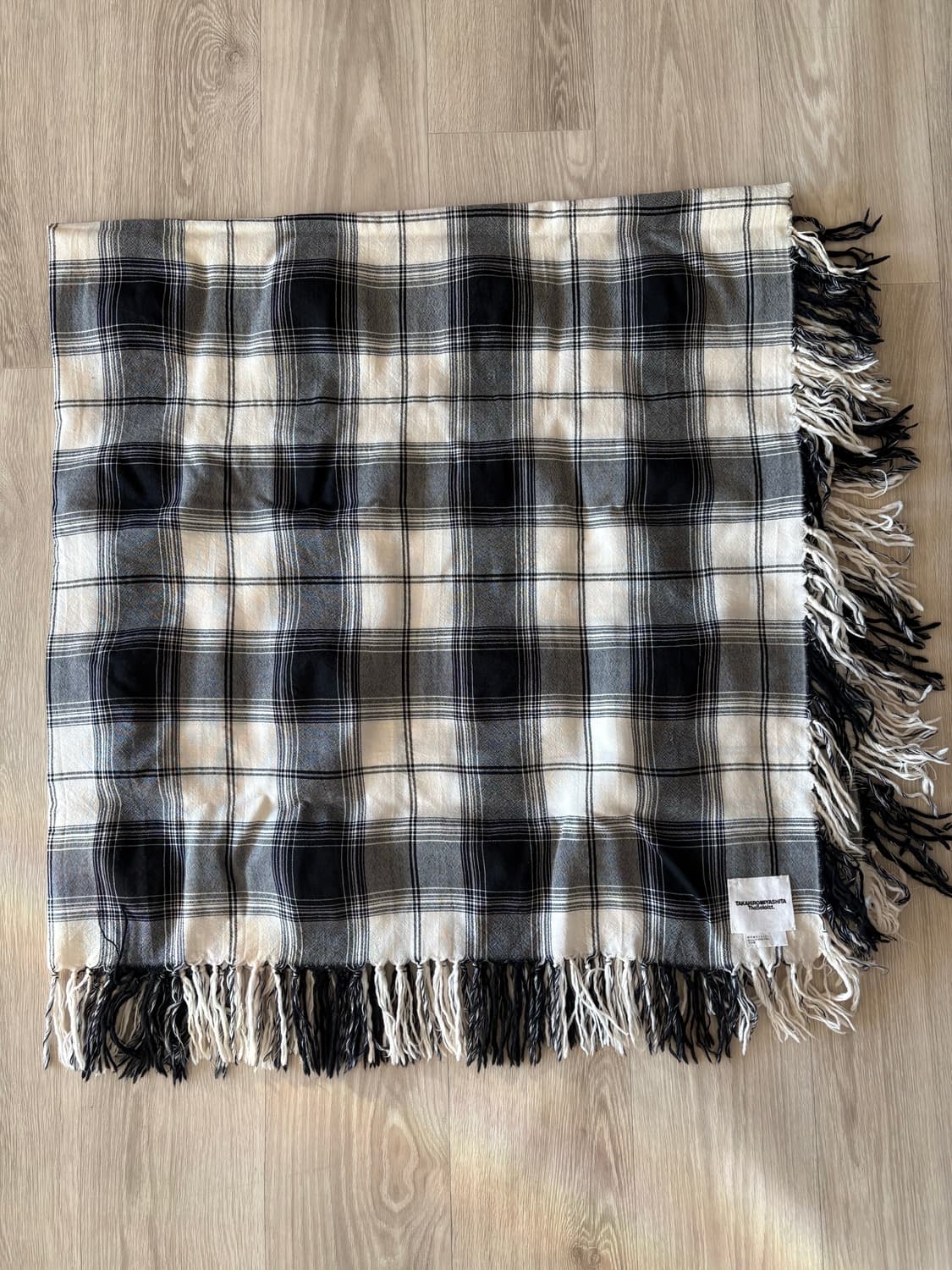 솔로이스트 17aw 캐시미어 프린지 머플러  상품이미지1