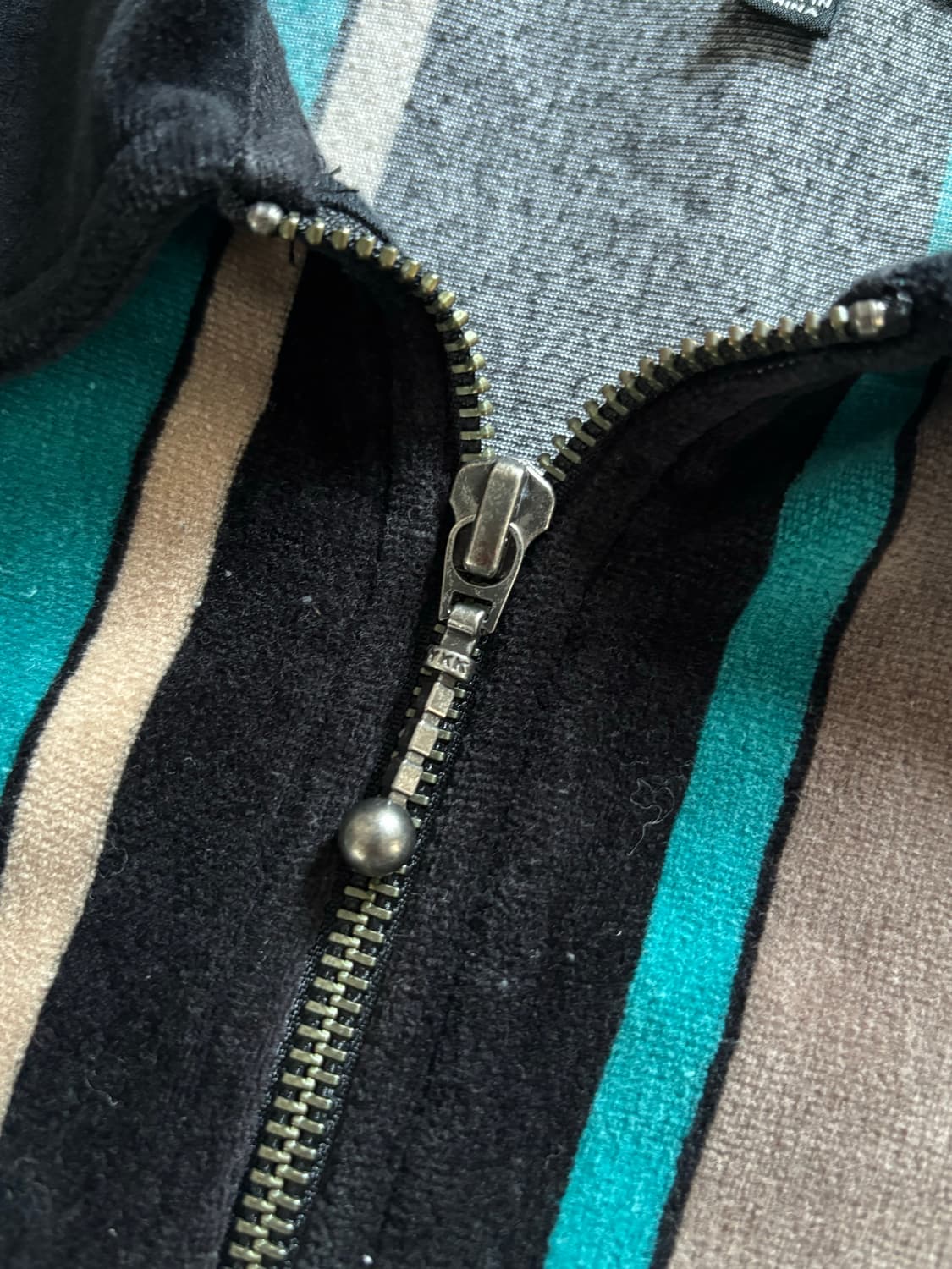 Stussy 스투시 벨루아 스트라이프 집업 상품이미지5