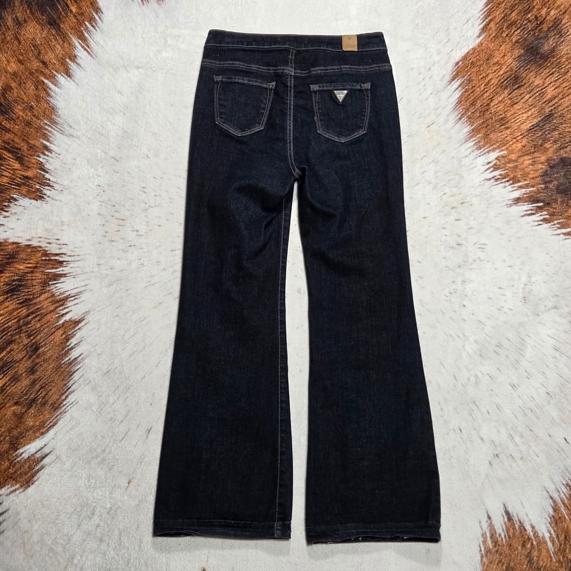 게스 진청 생지 부츠컷 데님 팬츠 상품이미지1