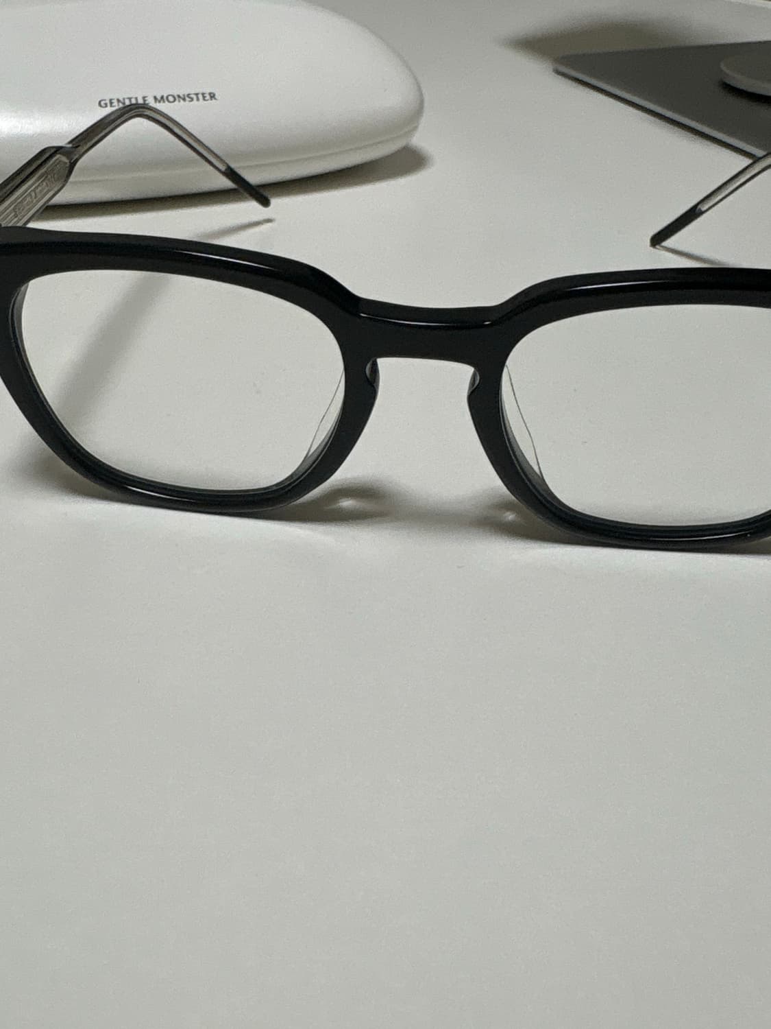 젠틀몬스터 쿠보 01 블랙 상품이미지7