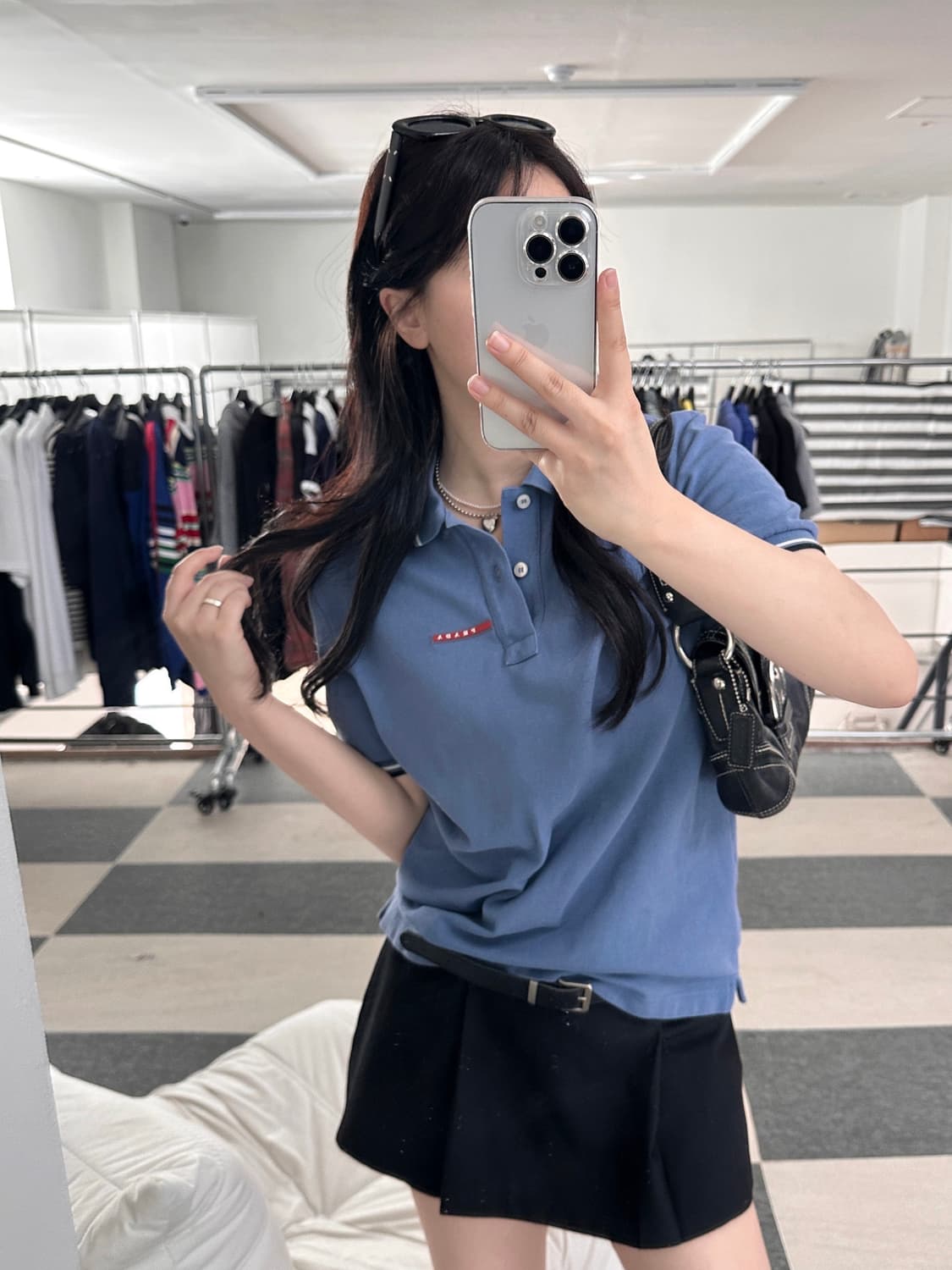 프라다 리네아 로사 배색 카라 티셔츠 상품이미지10