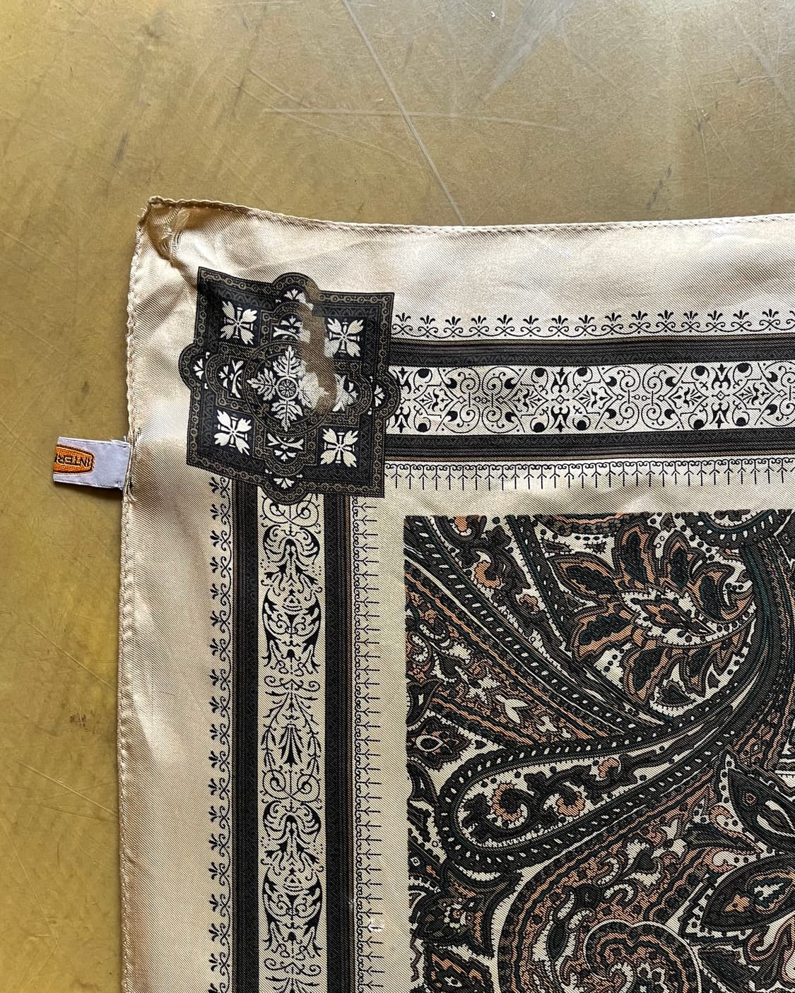 1980-90a INERMEZZO Japan Old Silk Scarf 상품이미지5