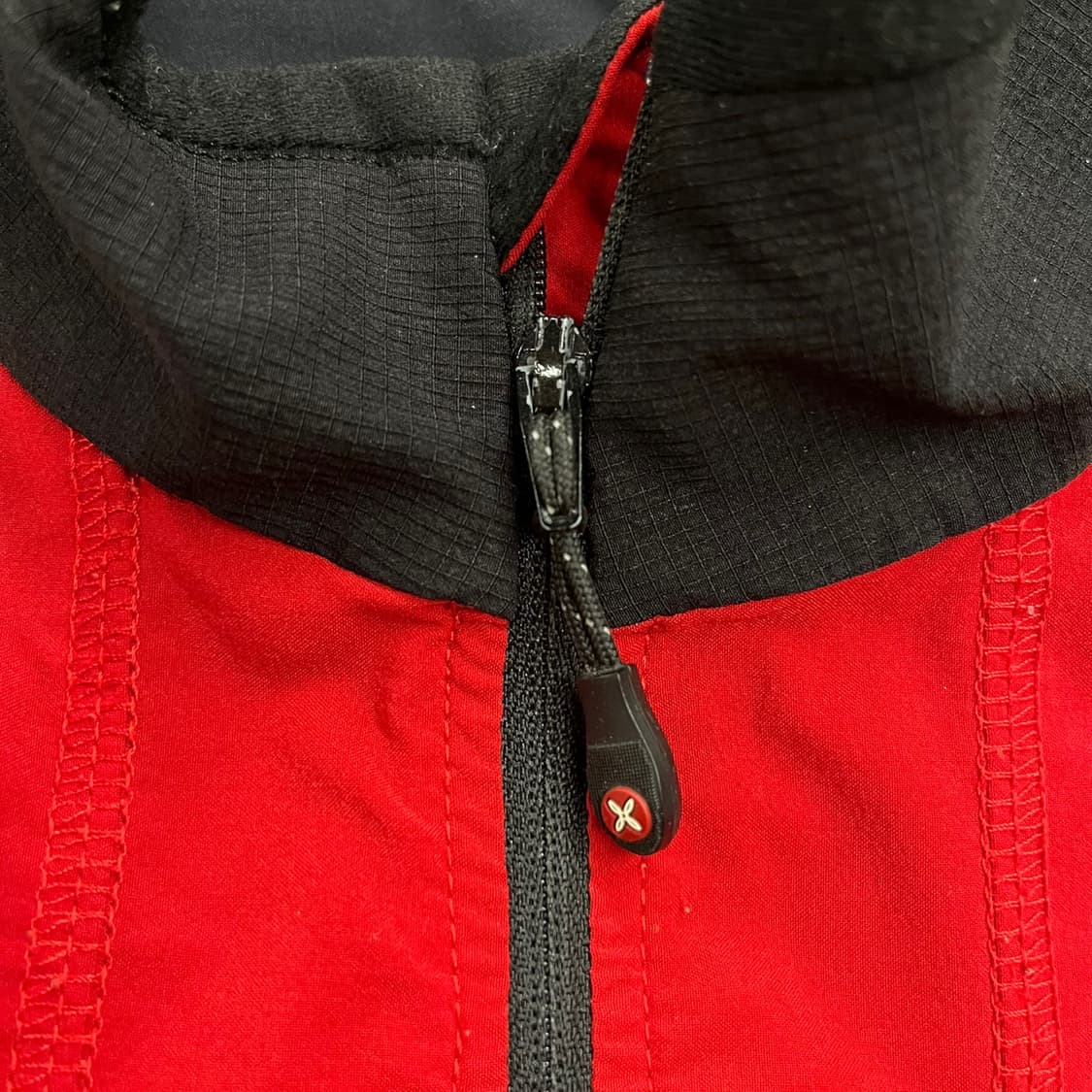 [정품] 몬츄라 프리퍼폼 매글리아 반집업 긴팔티 b18 상품이미지6