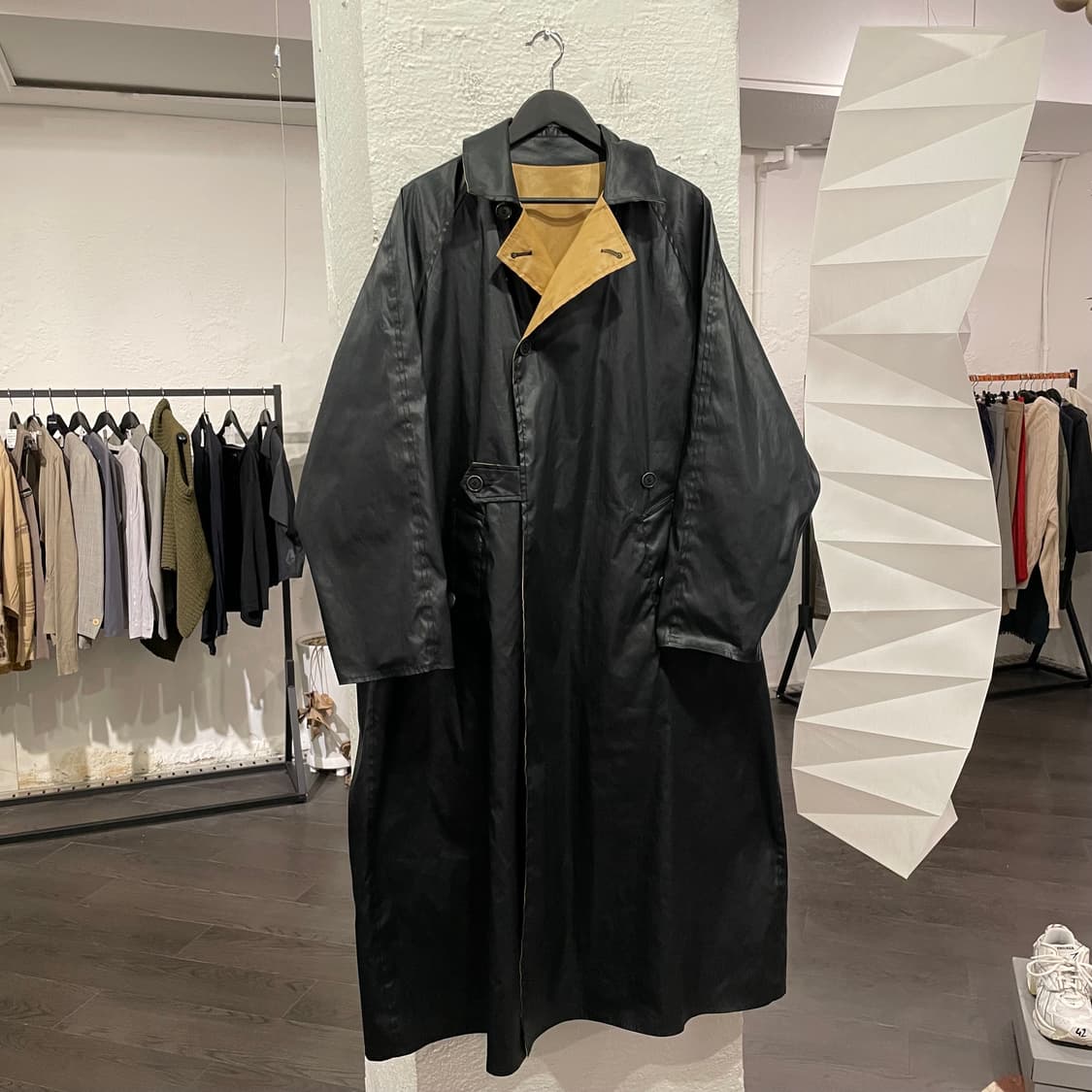 언유즈드 21ss 레더 텍스쳐 리버시블 코트 상품이미지1