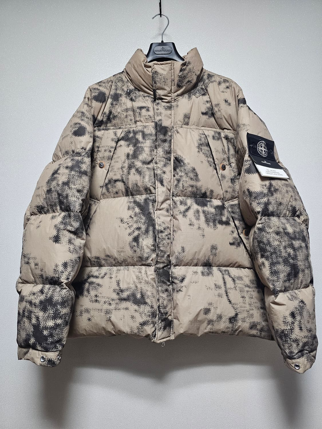 스톤아일랜드 EARTH MAPPING 카모플라쥬 다운 자켓 (새상품) 1 상품이미지3