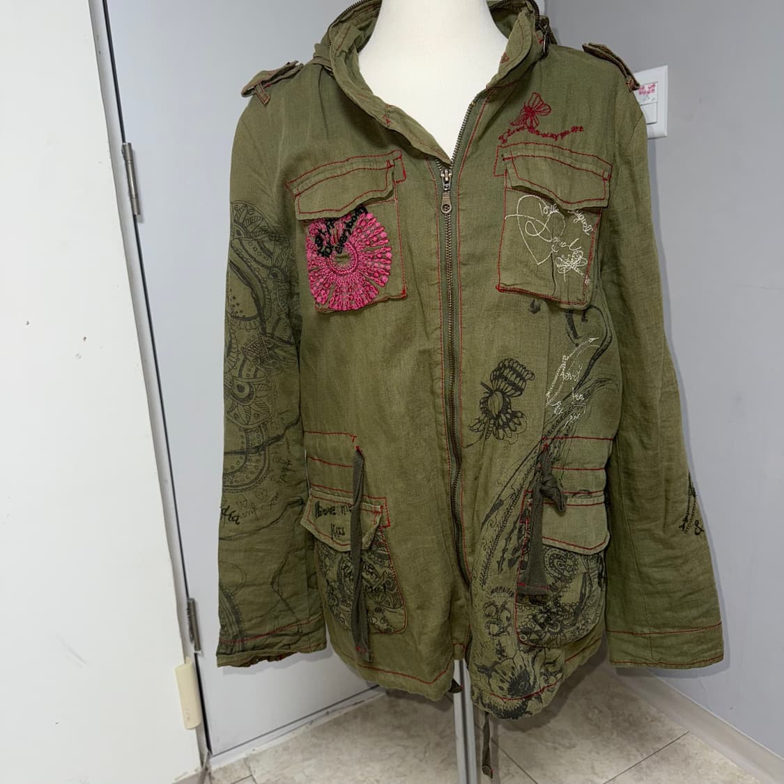 데시구알 자수 패치 야상  상품이미지1