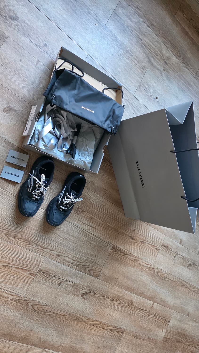 발렌시아가 스니커즈  260mm(새상품) 상품이미지5