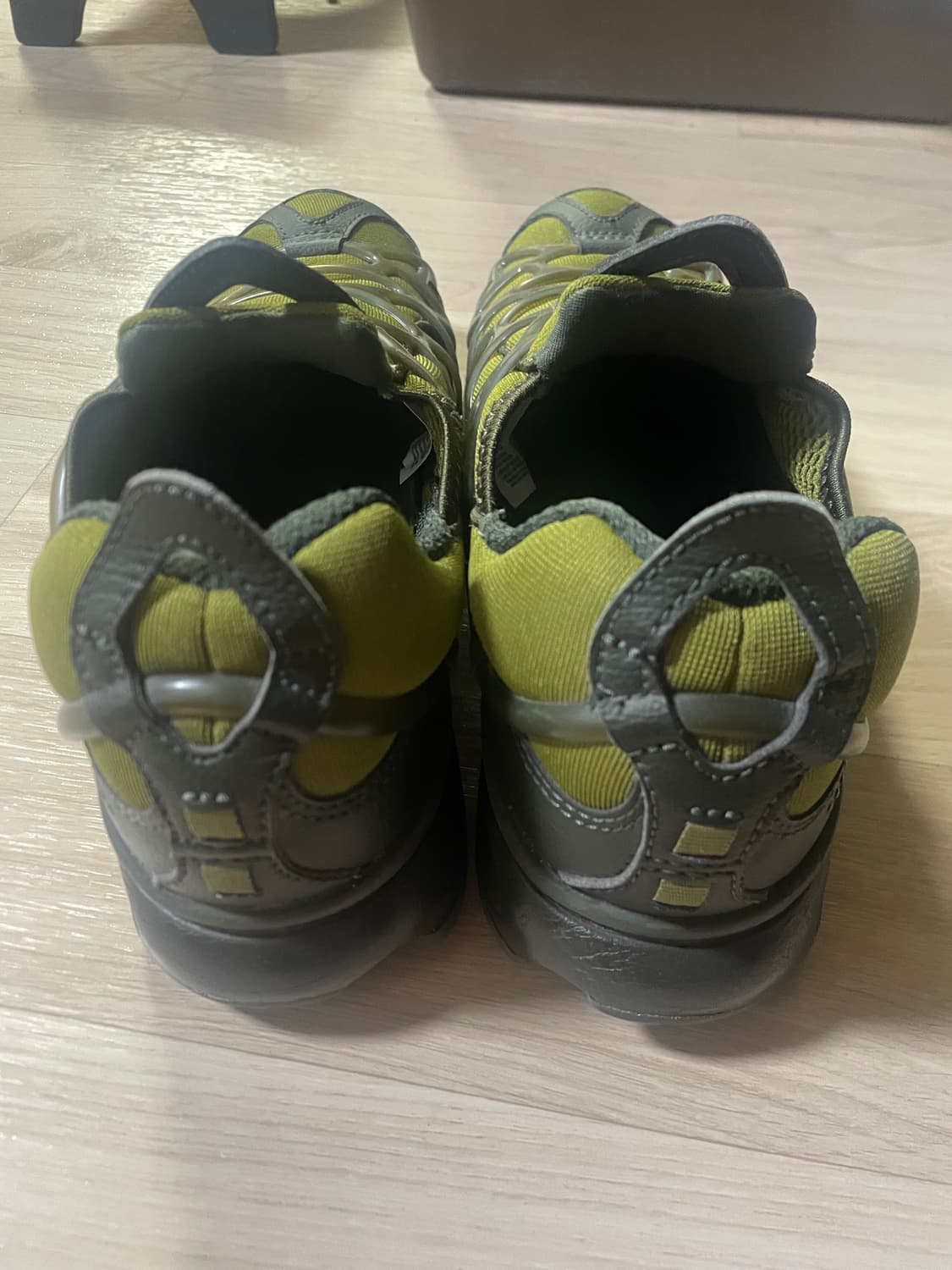 나이키 에어 쿠키니 필그림 세쿼이아 255 상품이미지3