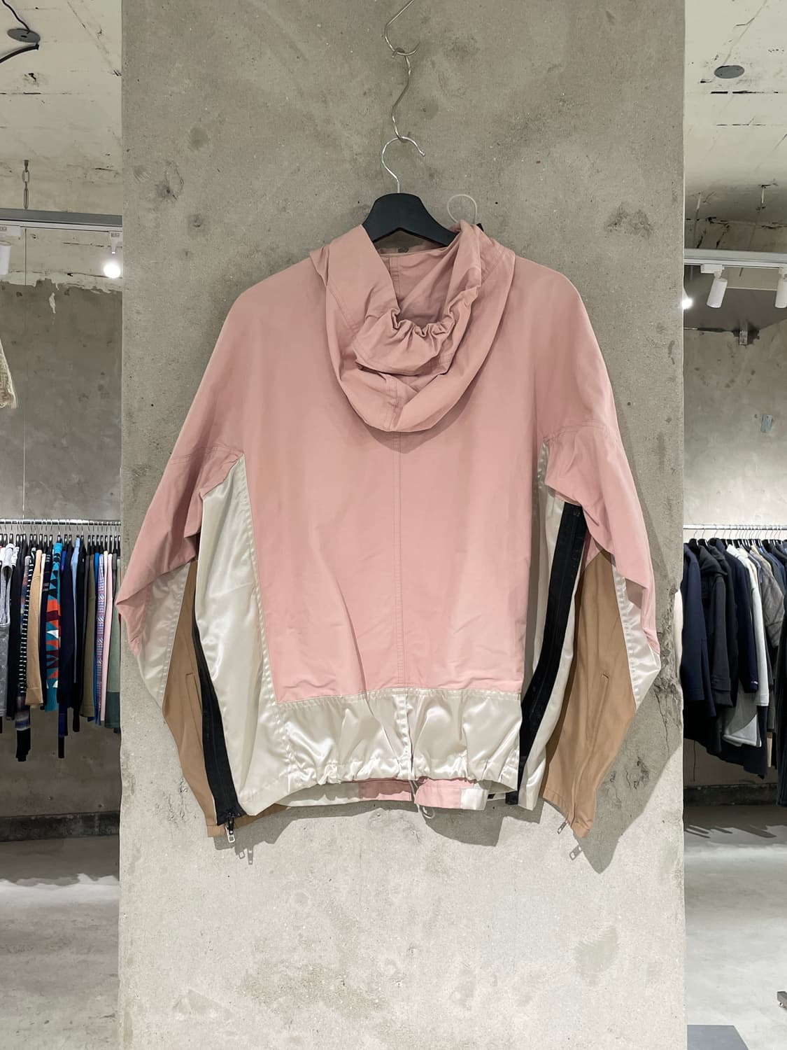토가 비릴리스 21A/W 핑크 패널 라이트 웨이트 자켓 상품이미지6