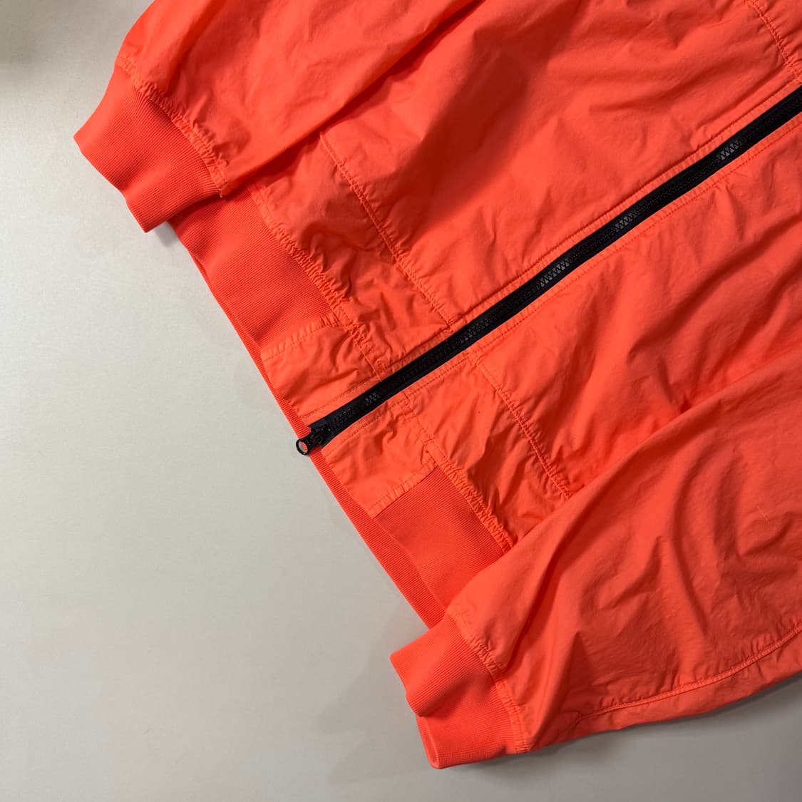 [XL/당일출고]스톤아일랜드 나슬란 라이트 와트로 바람막이 상품이미지5