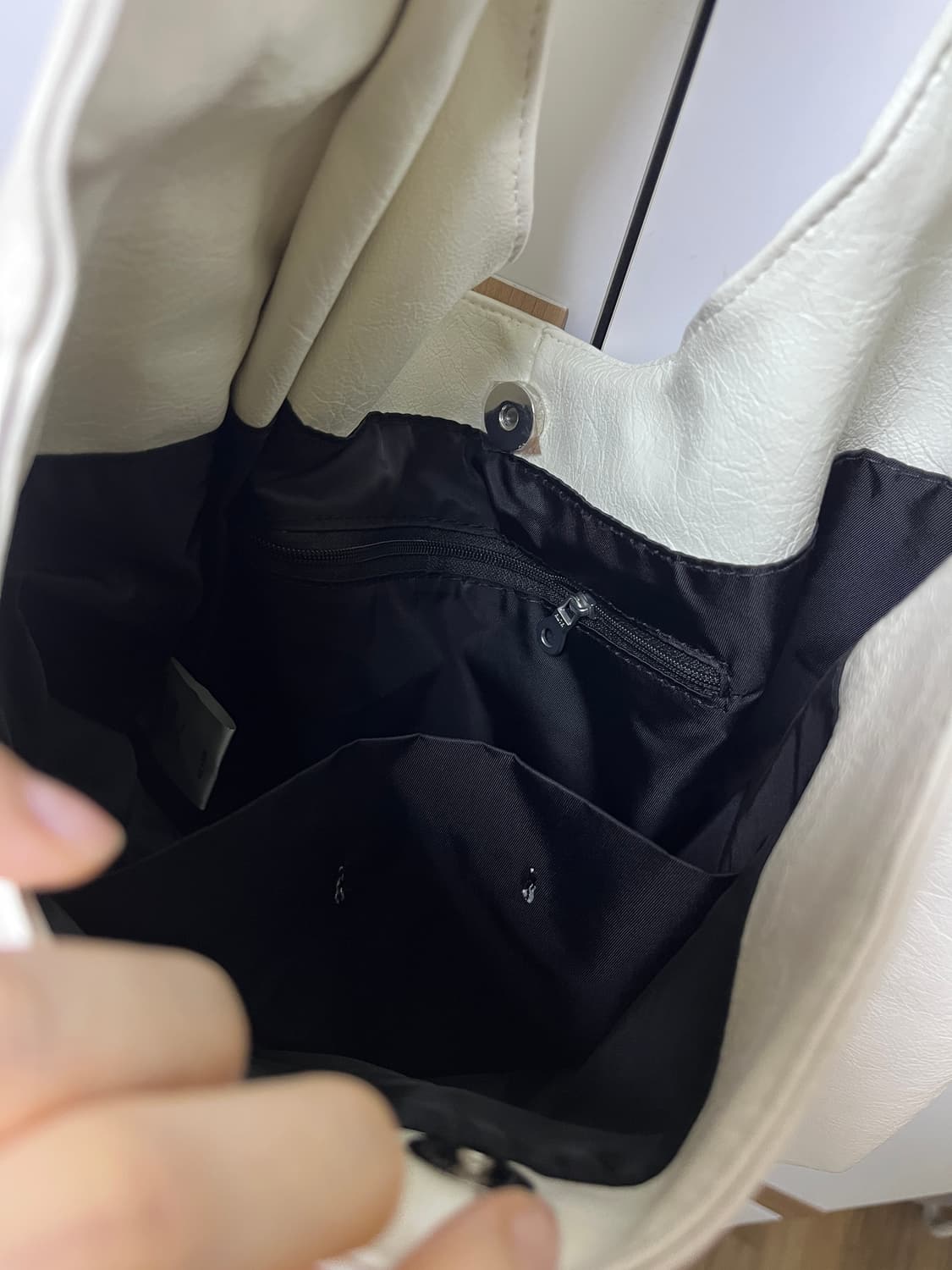 ROMANTINUER Flow Hobo Bag (Ivory) 상품이미지4