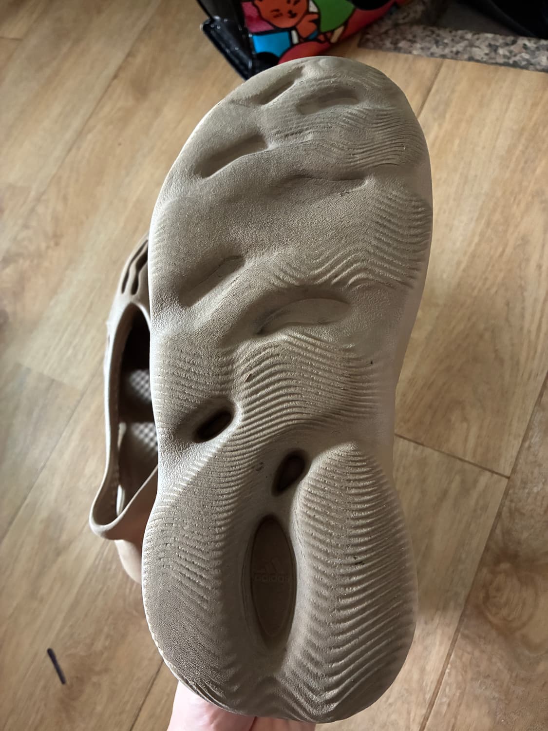 Yeezy 폼러너 토프 295 상품이미지4