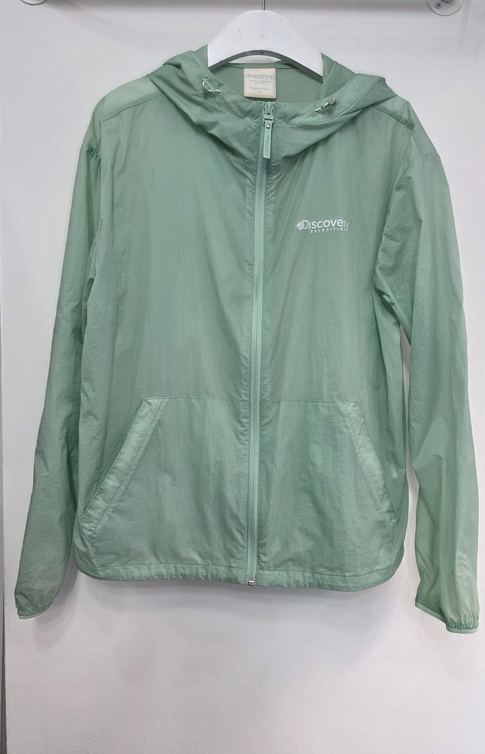 디스커버리 여성 바람막이 상품이미지1